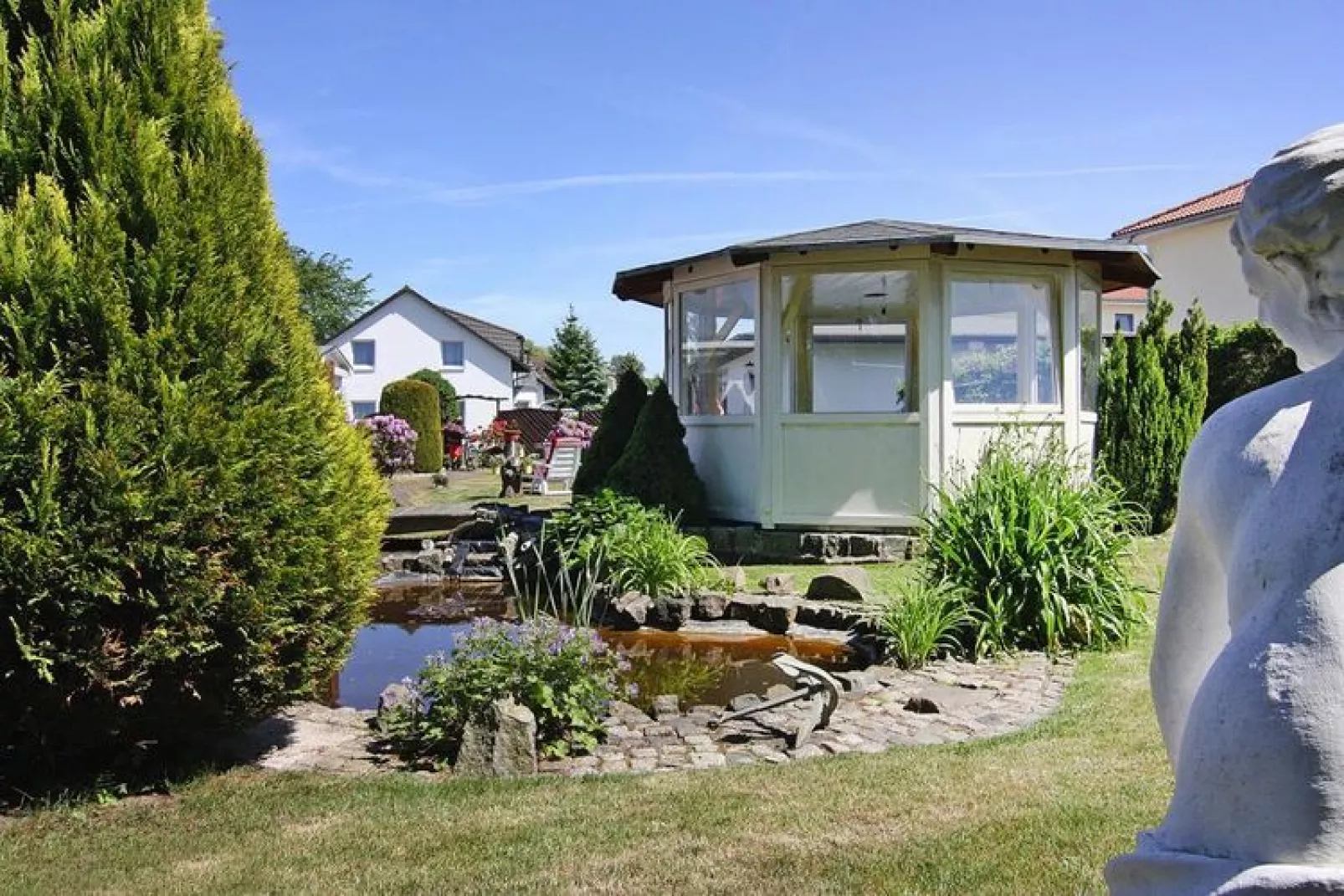 Bungalow B4-Exterior summer