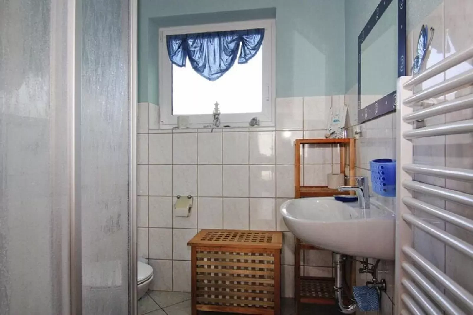 OG Whg 7 links-Bathroom