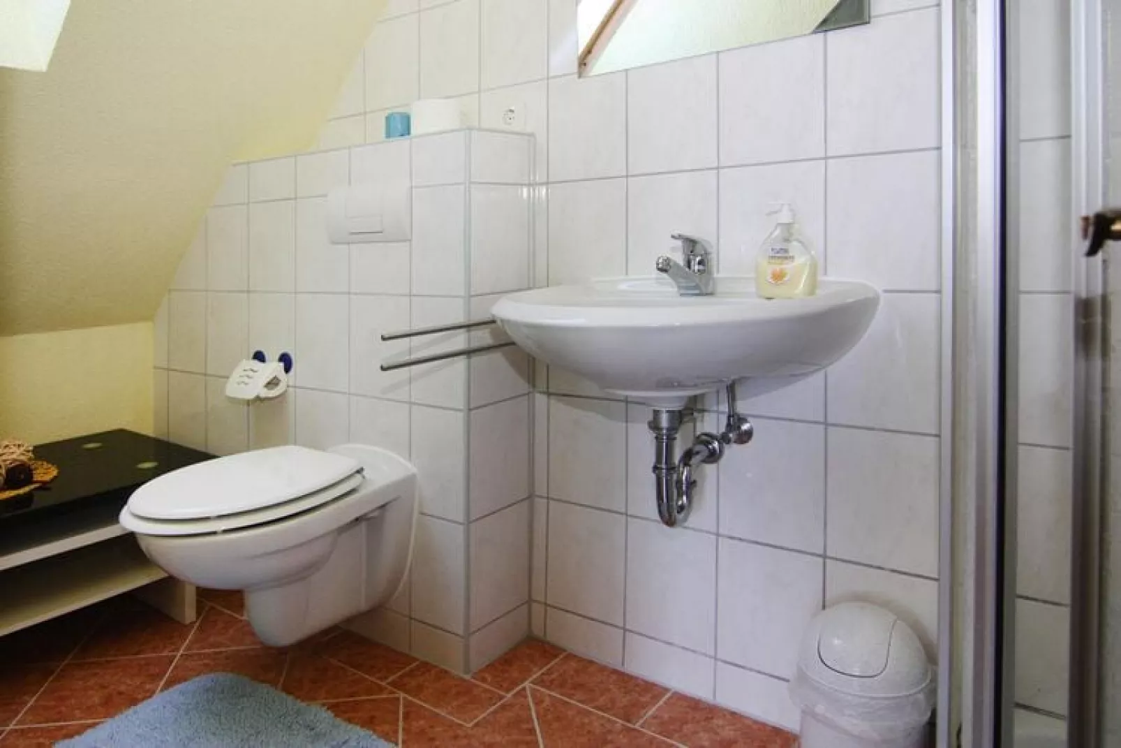 EG Whg 6 rechts-Bathroom