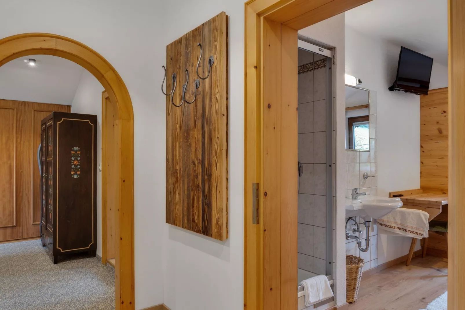 Kathrin-Bathroom
