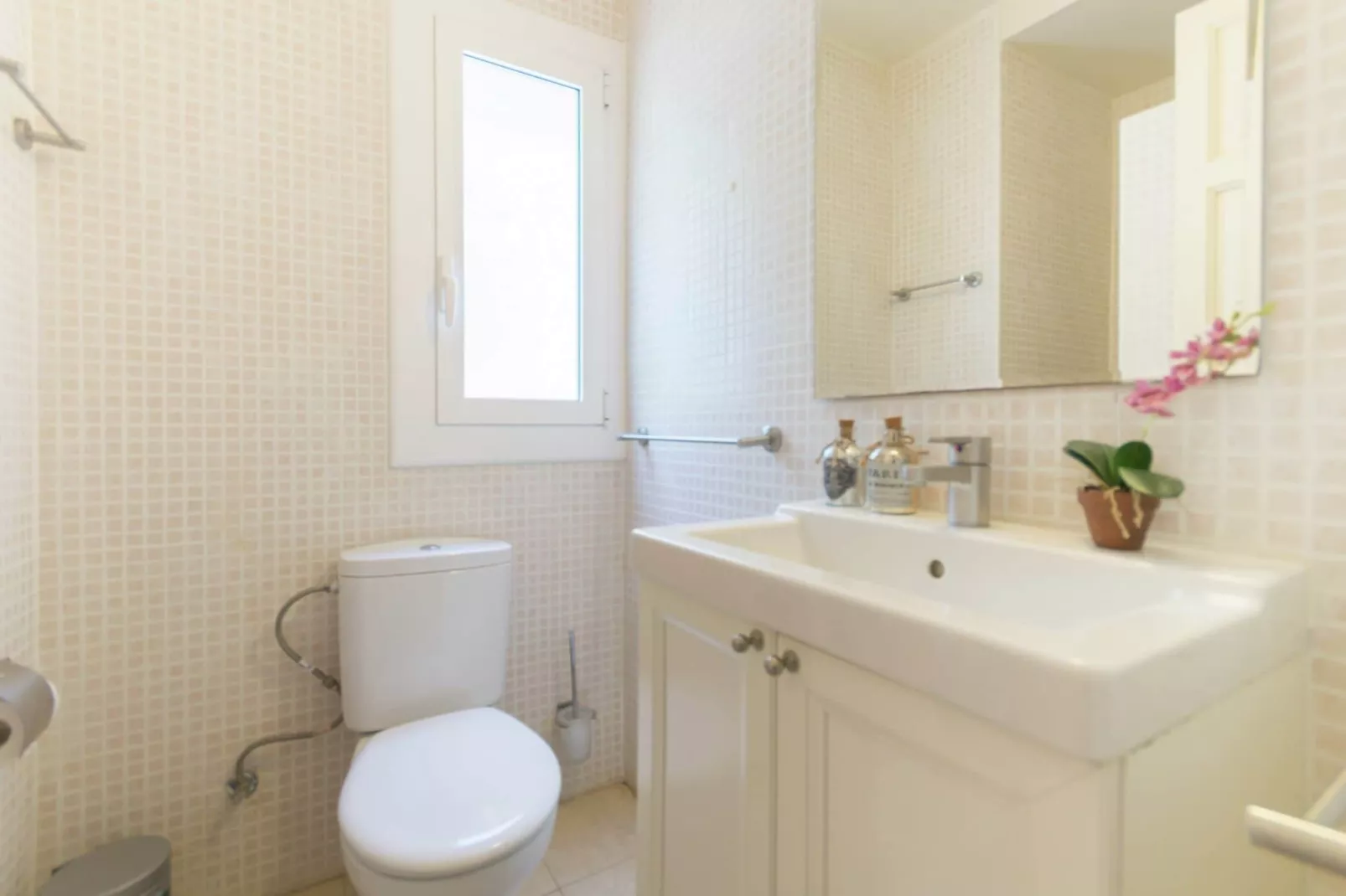 Colom-Bathroom