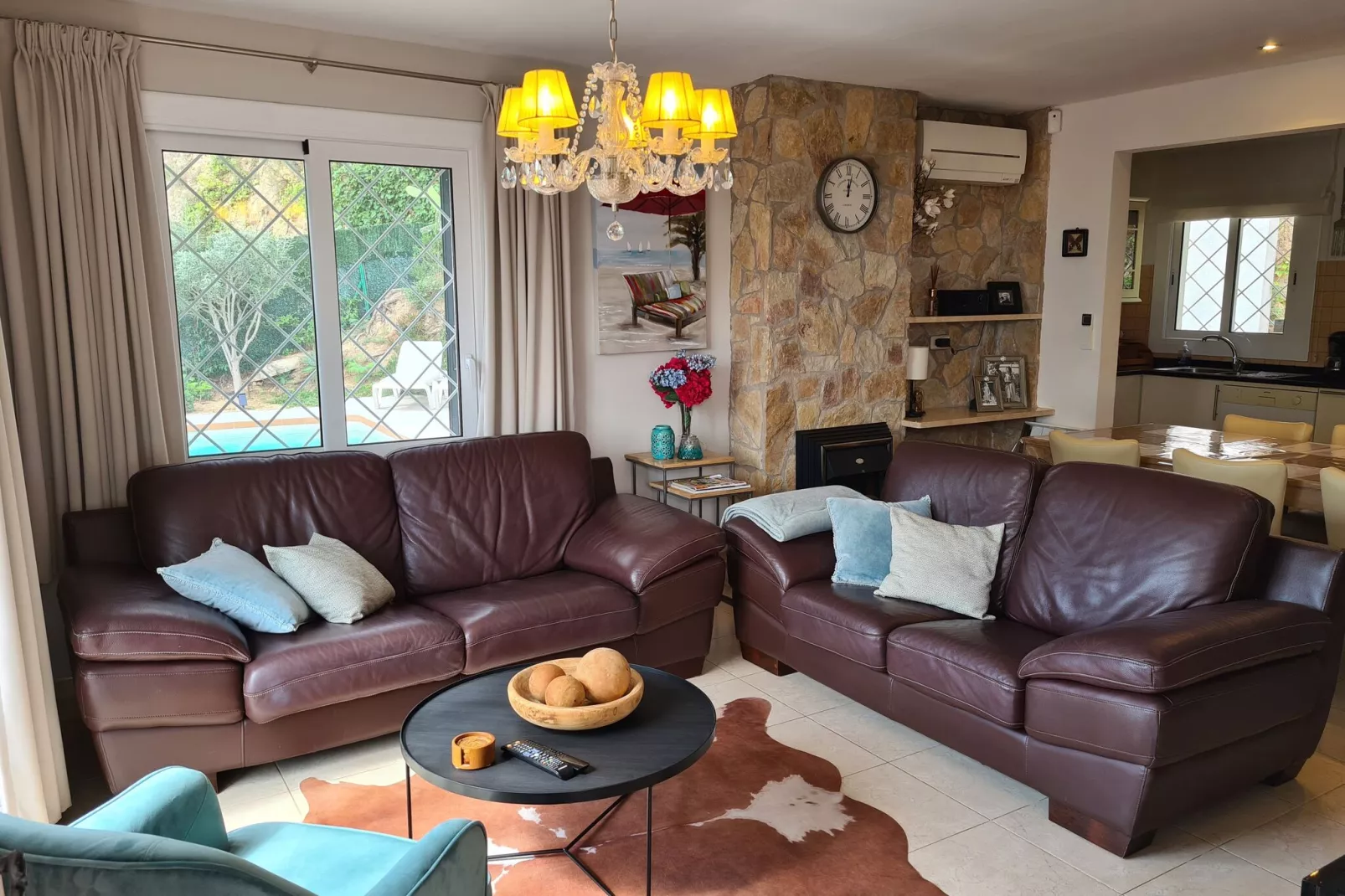 Colom-Living room