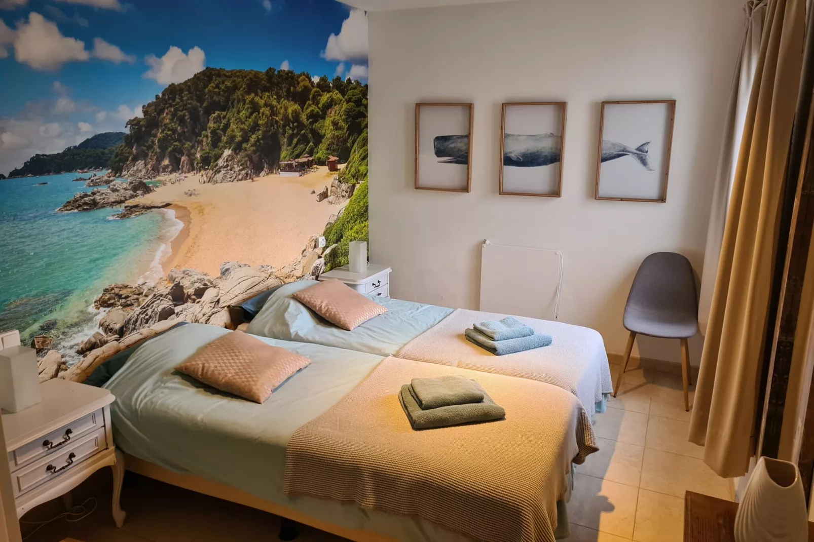 Colom-Bedroom