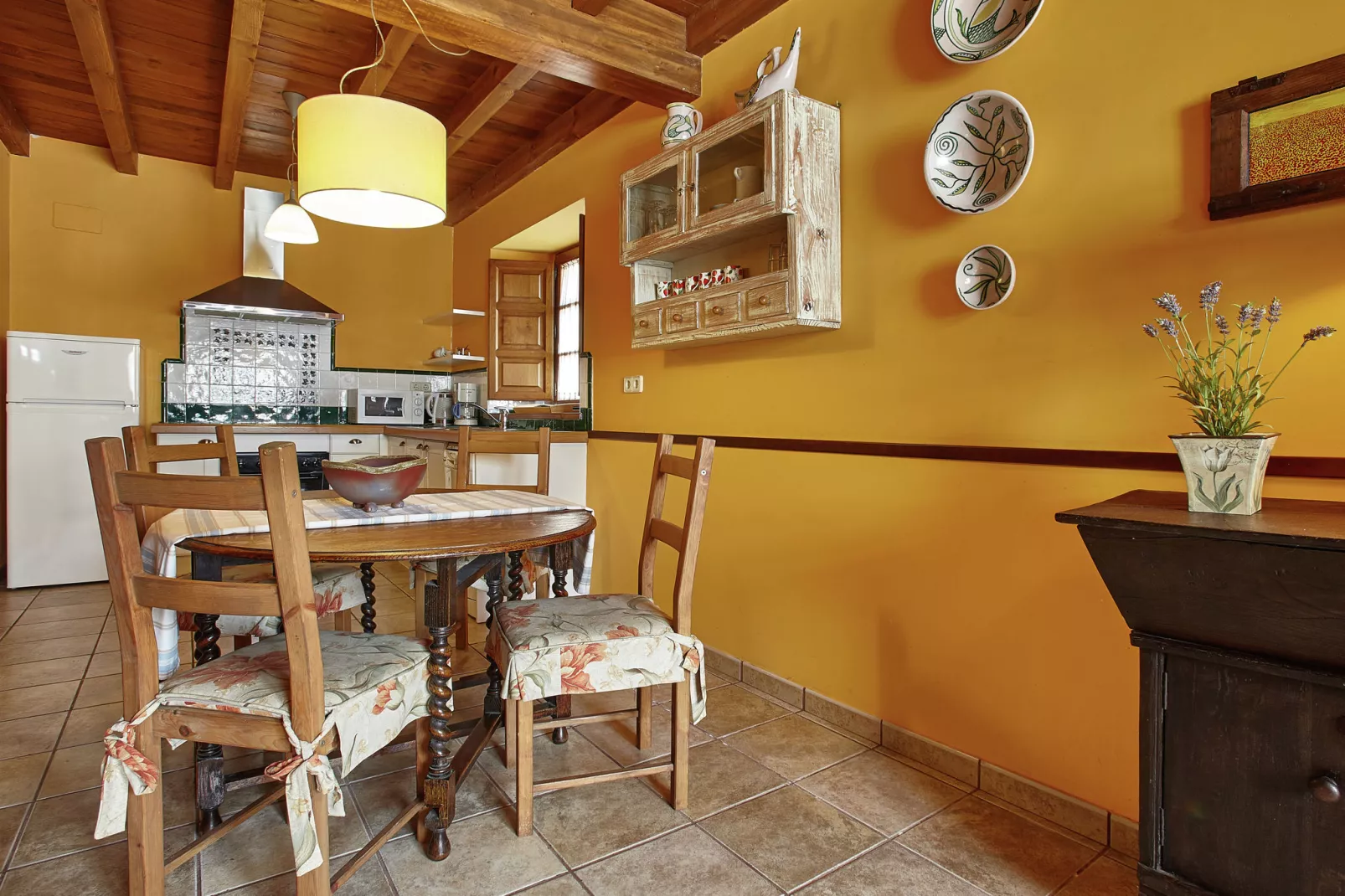 Pruneda III-Dining room