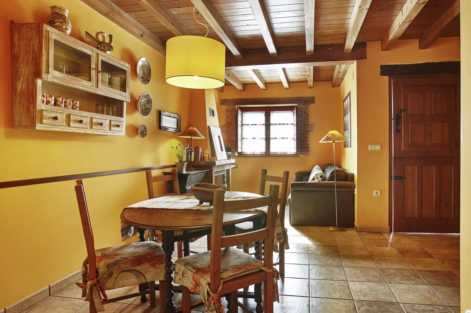 Pruneda III-Dining room