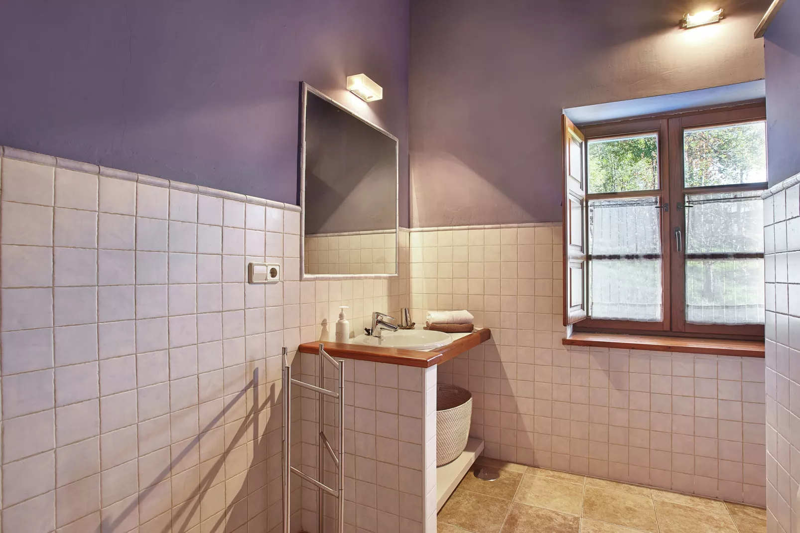 Pruneda III-Bathroom