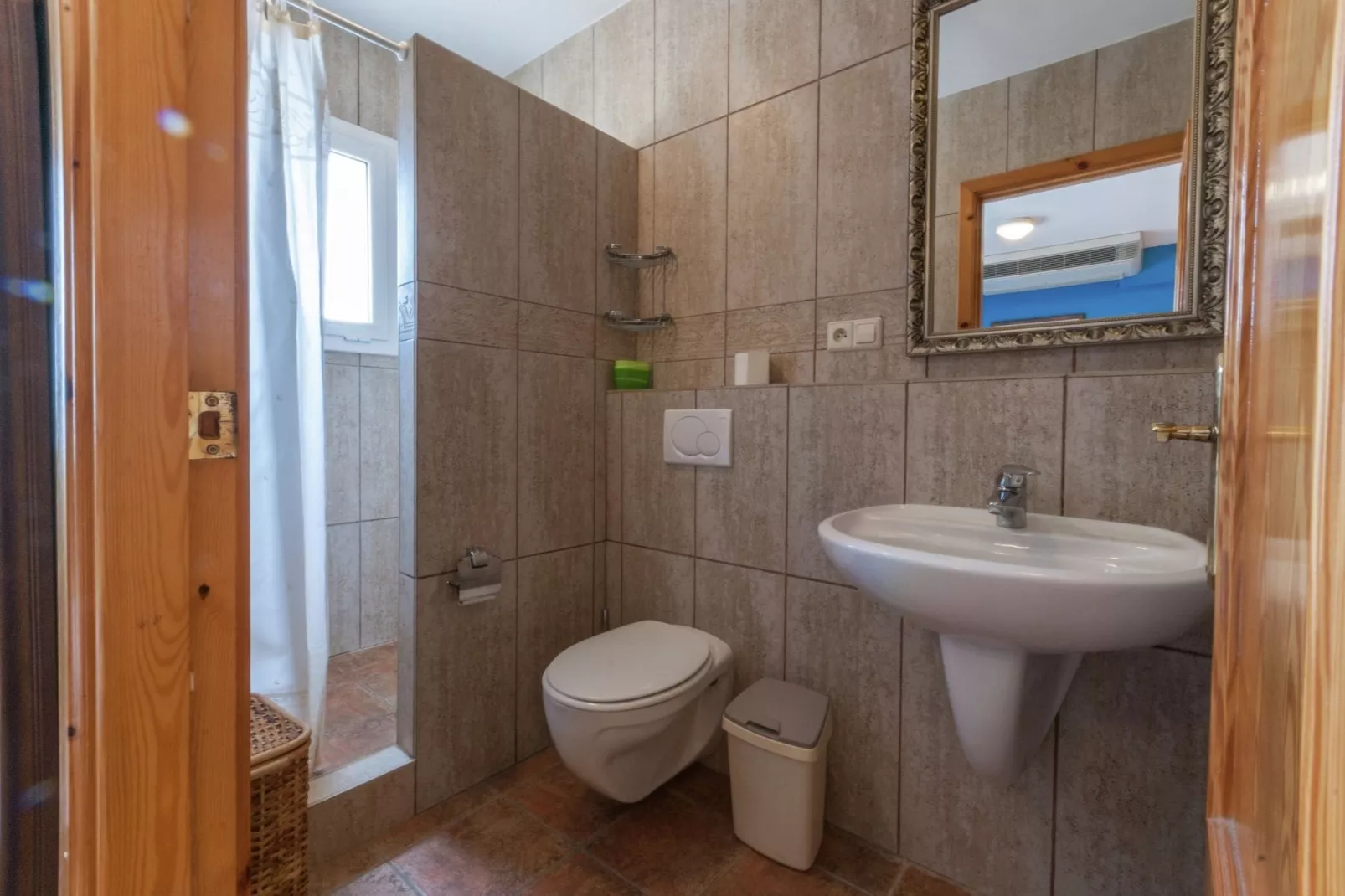 Nautic Parc 9-Bathroom