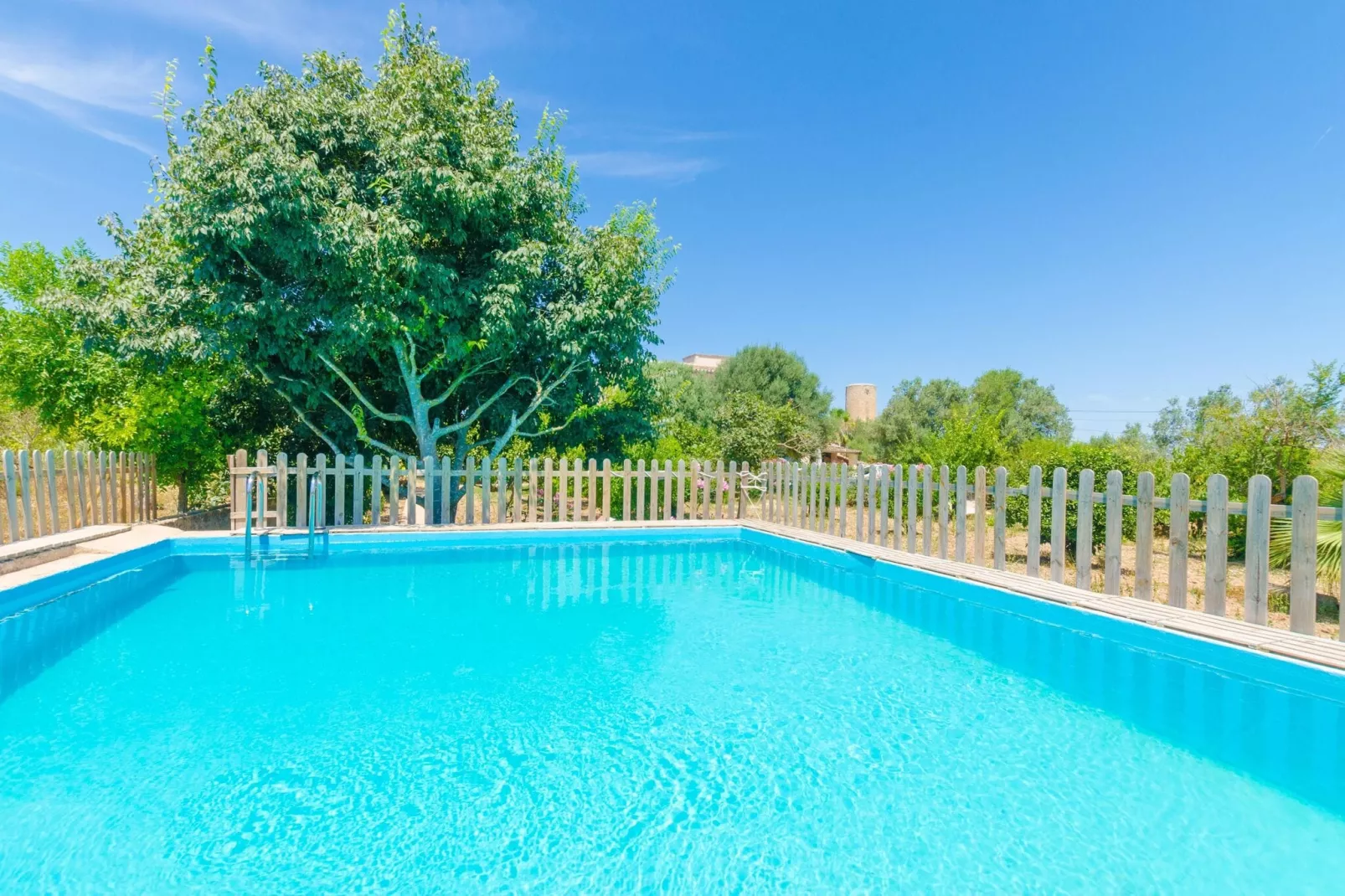 Hort de Can Bou-Exterior summer