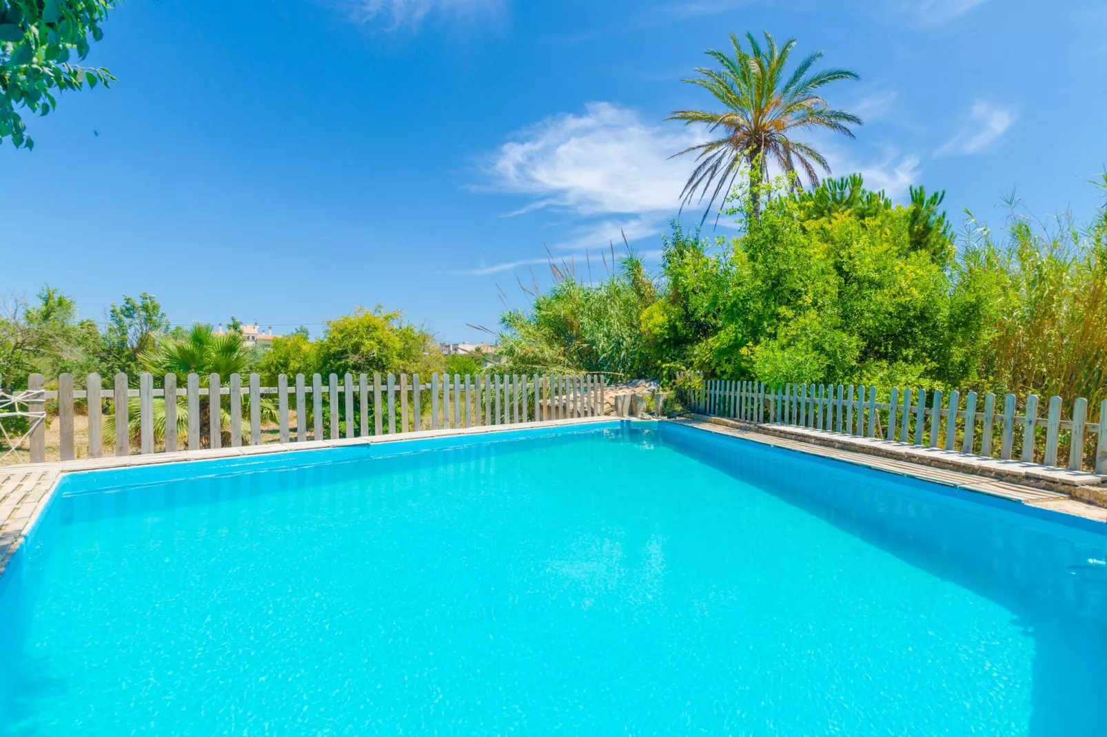 Hort de Can Bou-Exterior summer