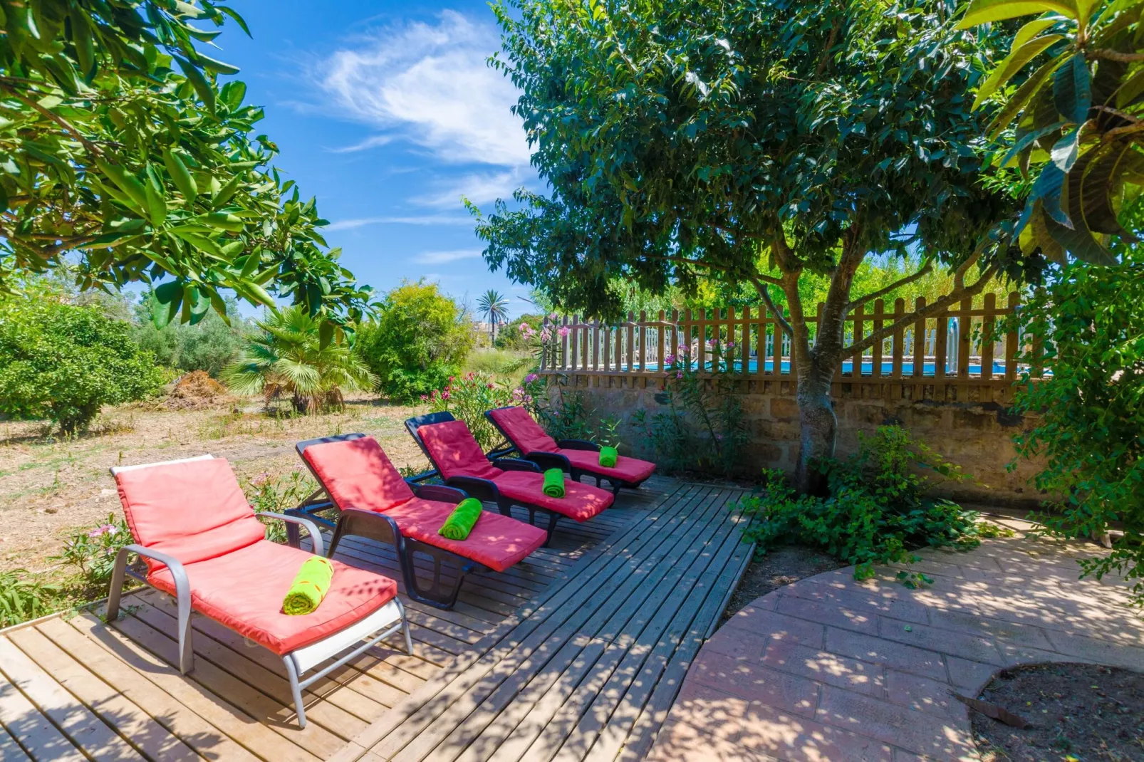 Hort de Can Bou-Exterior summer