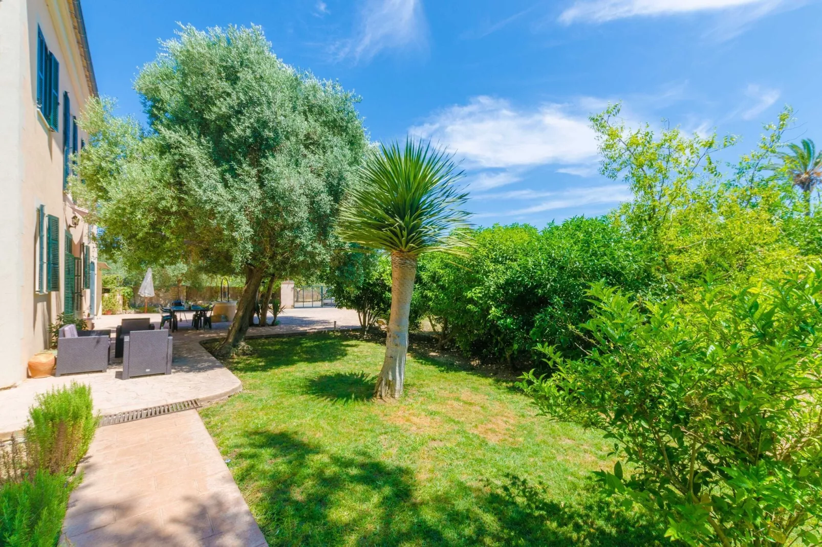Hort de Can Bou-Exterior summer