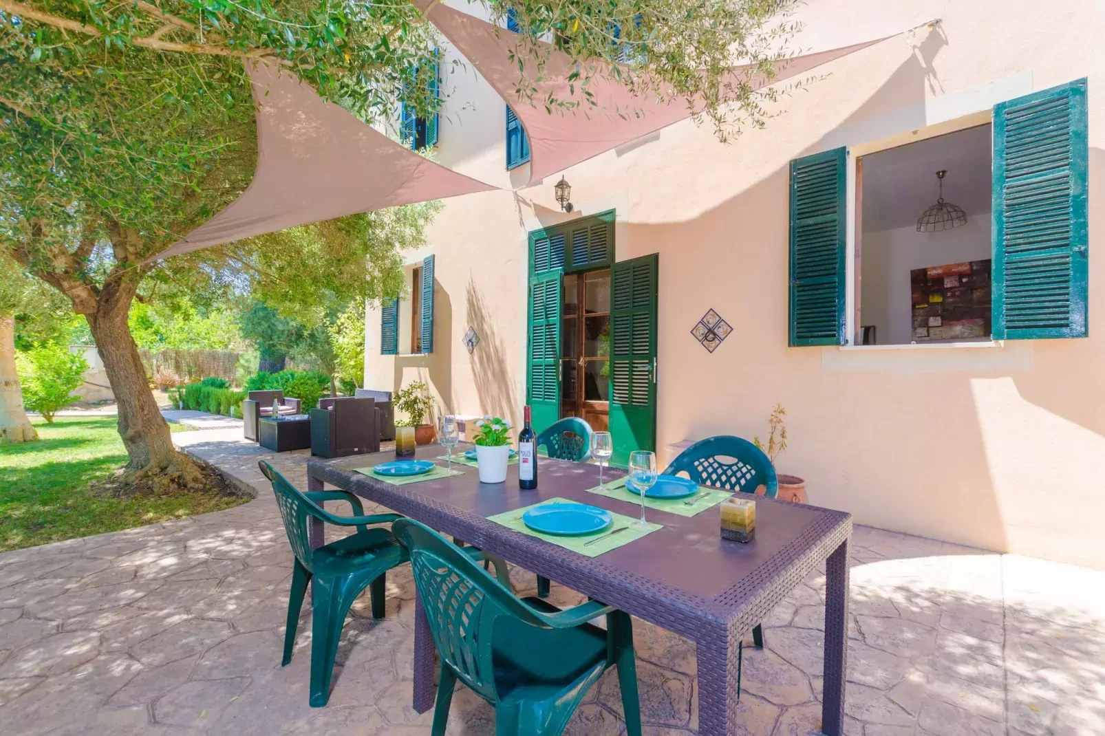 Hort de Can Bou-Exterior summer