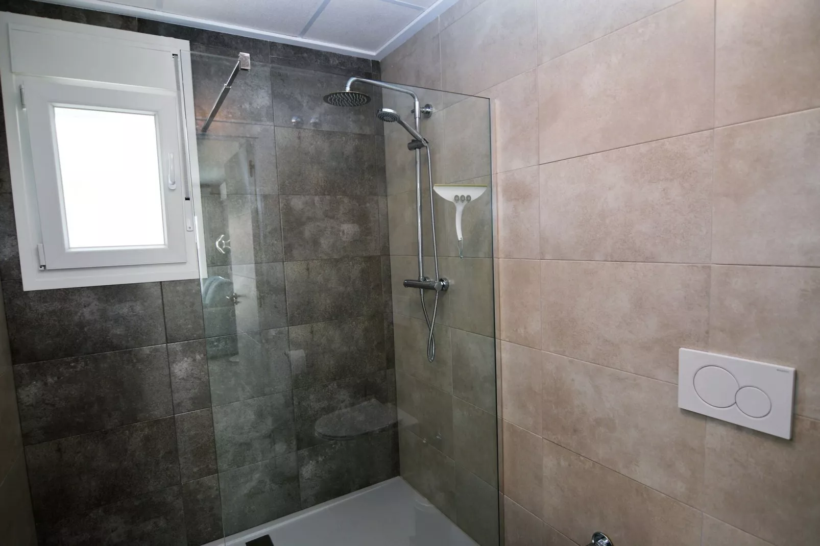 Casa Theunissen-Bathroom