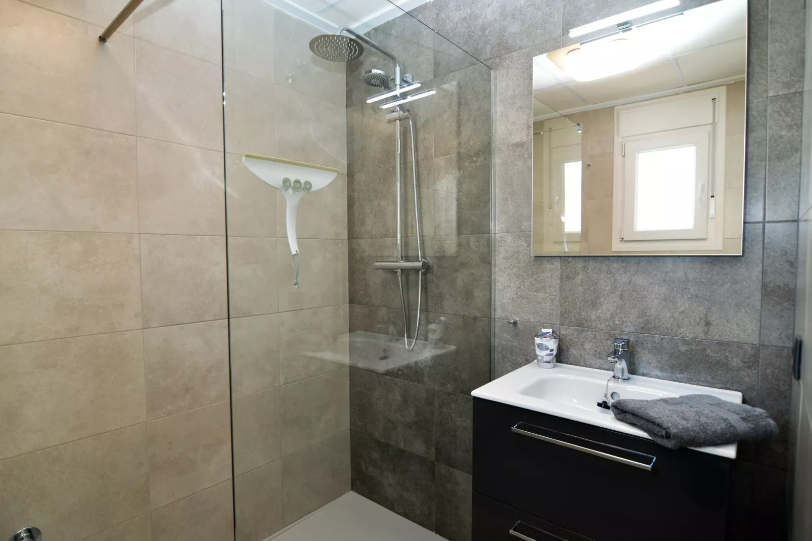 Casa Theunissen-Bathroom