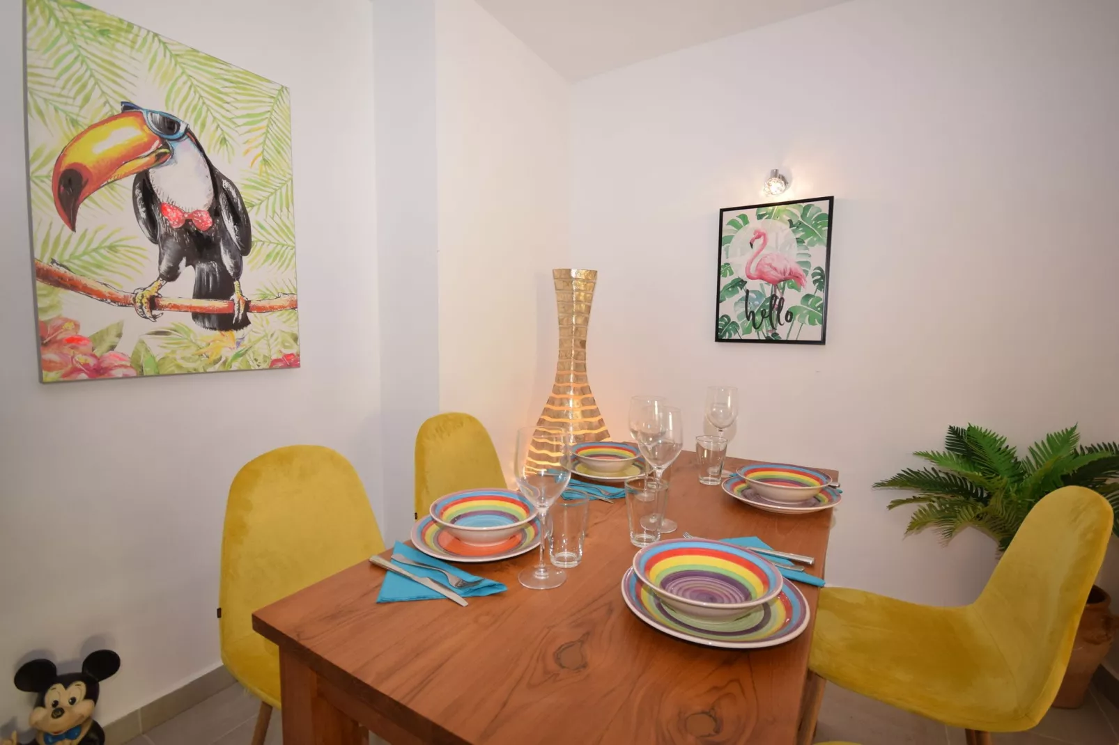 Beach Lovers-Dining room
