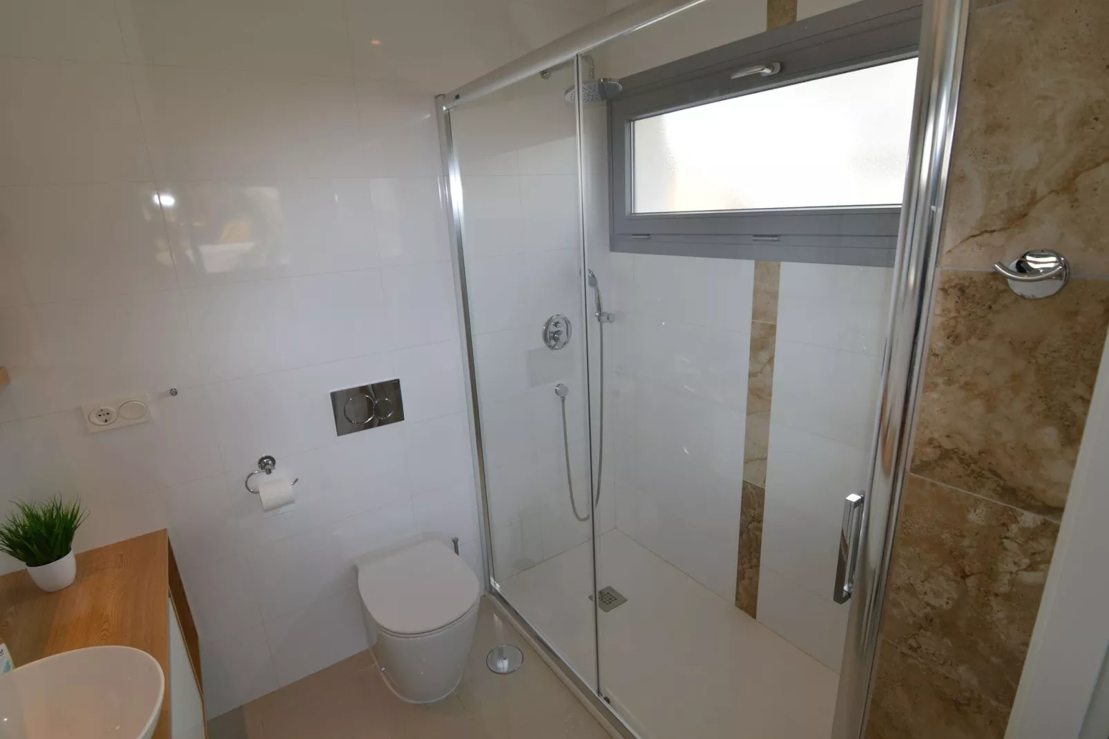 Villa Betty-Bathroom