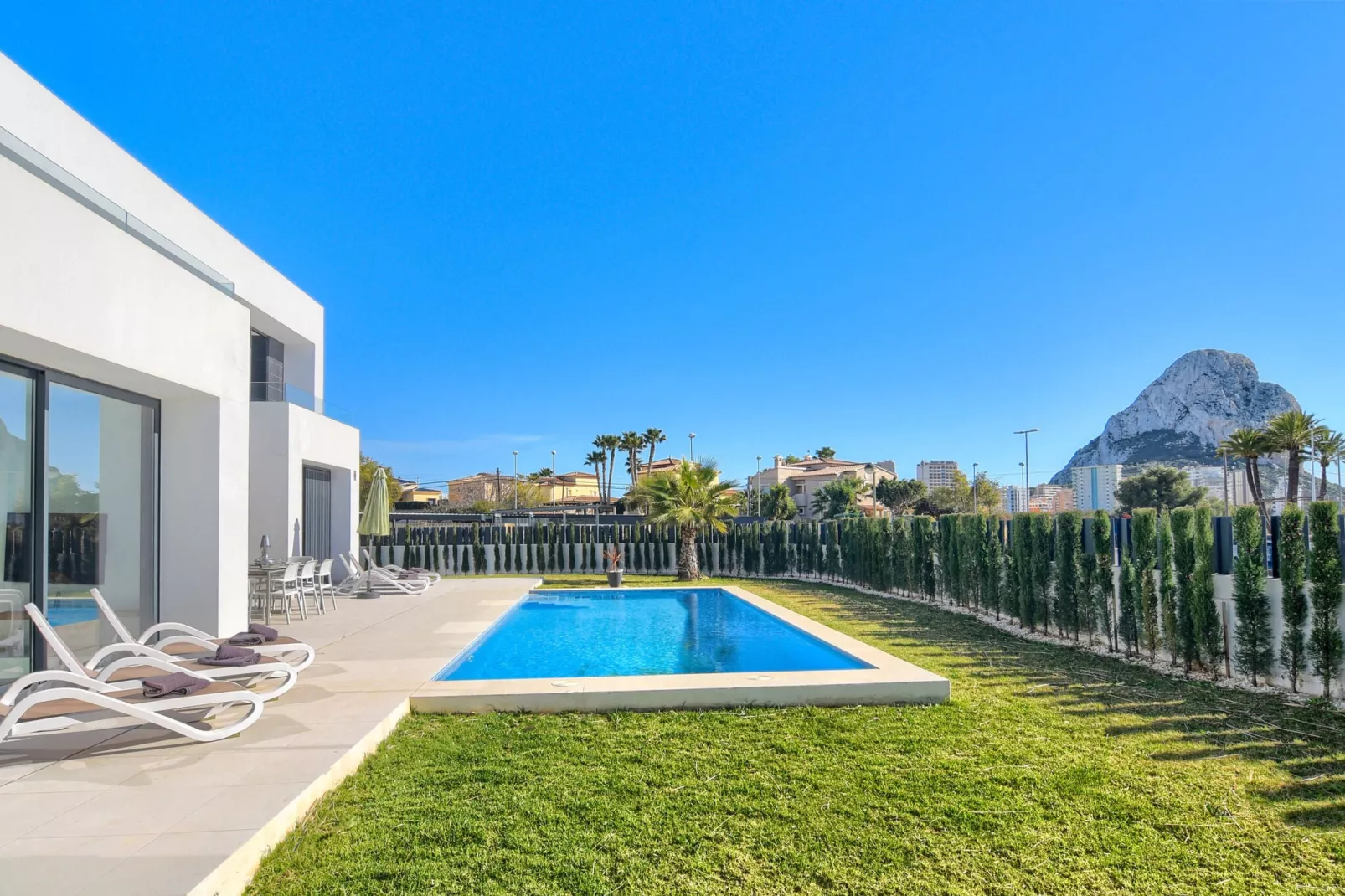 Villa Clem-Exterior summer