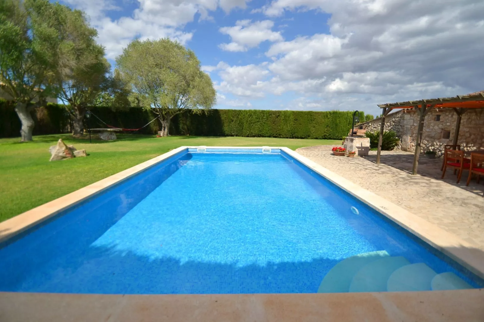 Albadallet-Pool