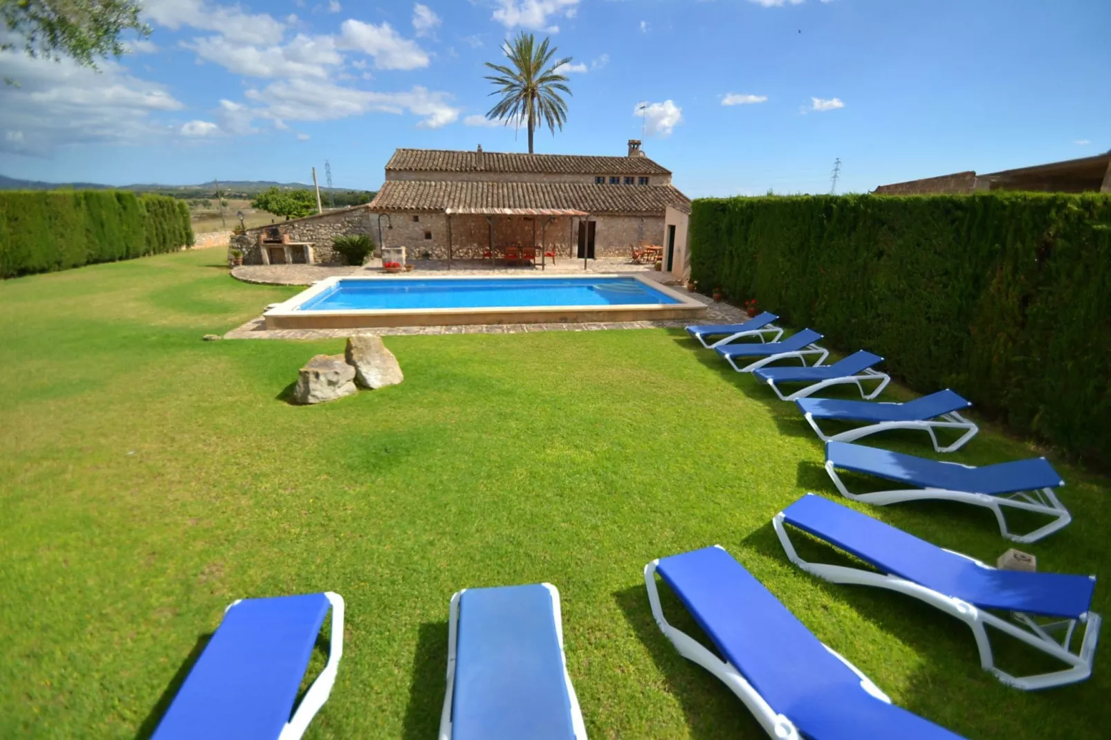 Albadallet-Gardens summer