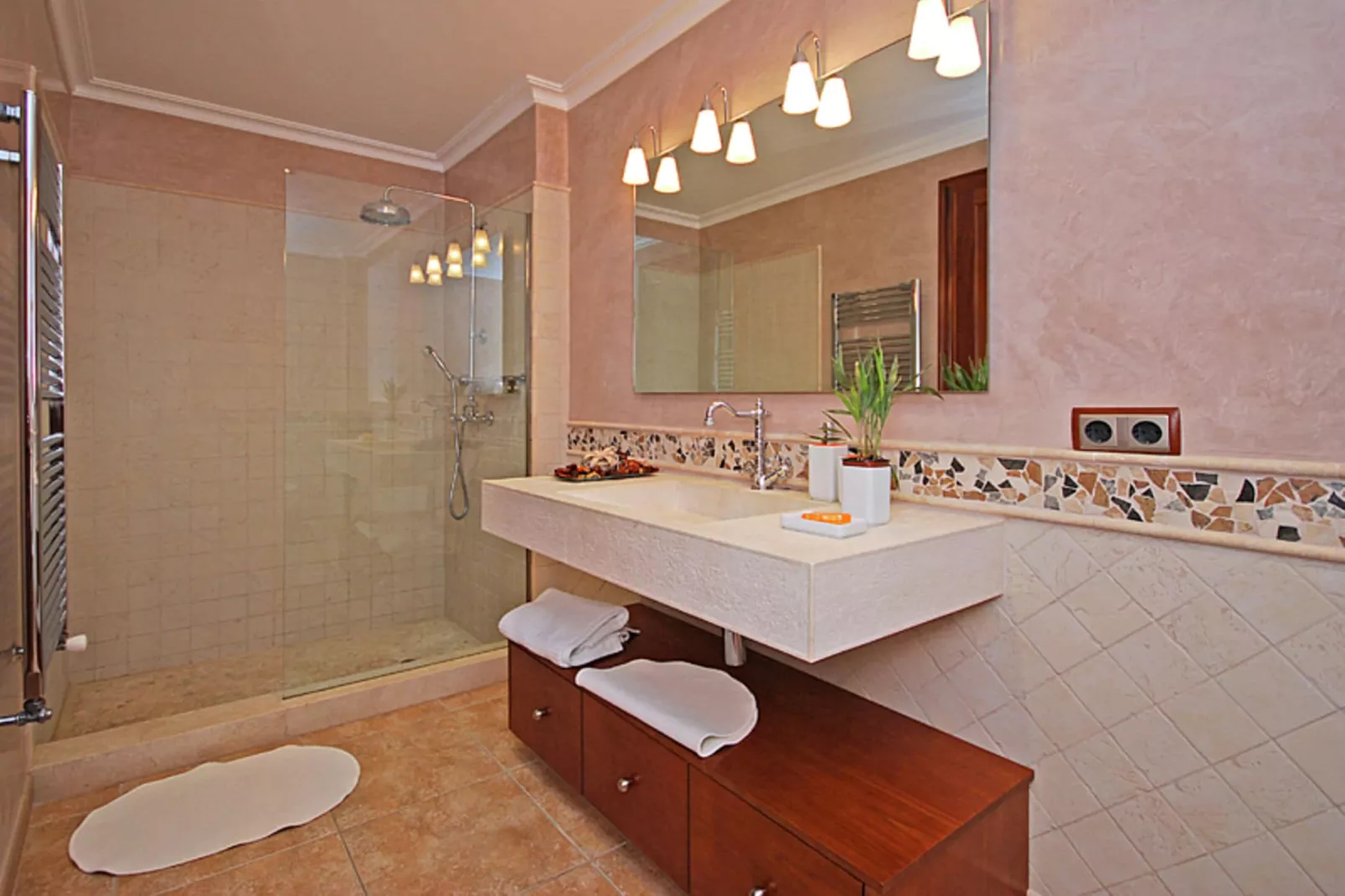 Canova-Bathroom
