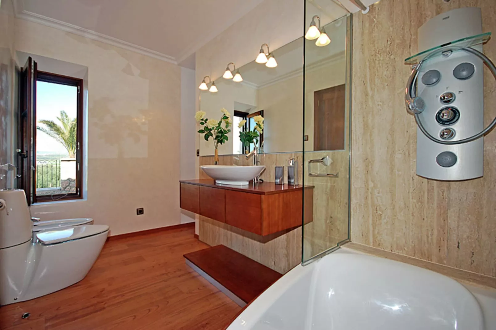 Canova-Bathroom