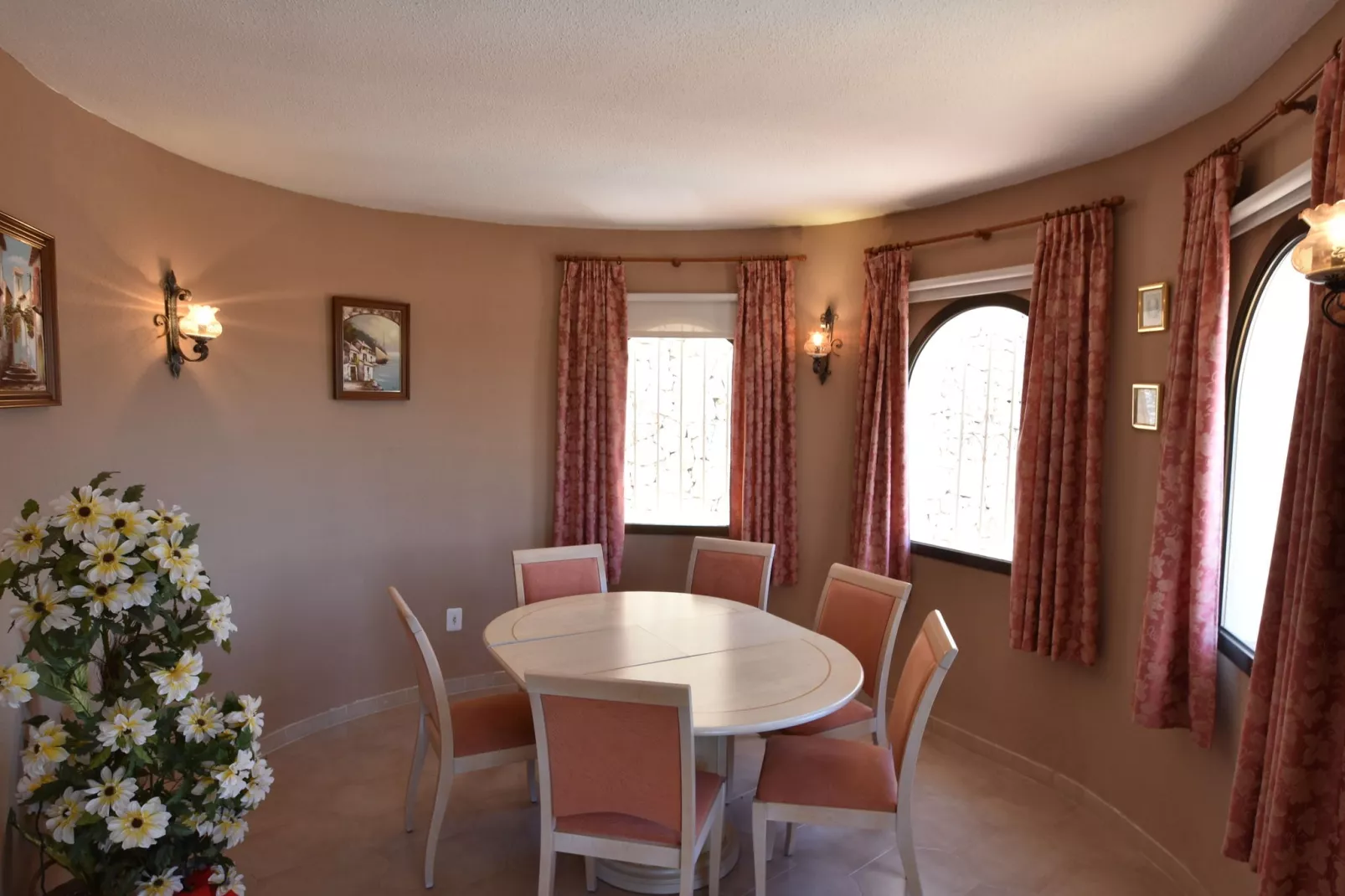 Casa Alma-Dining room