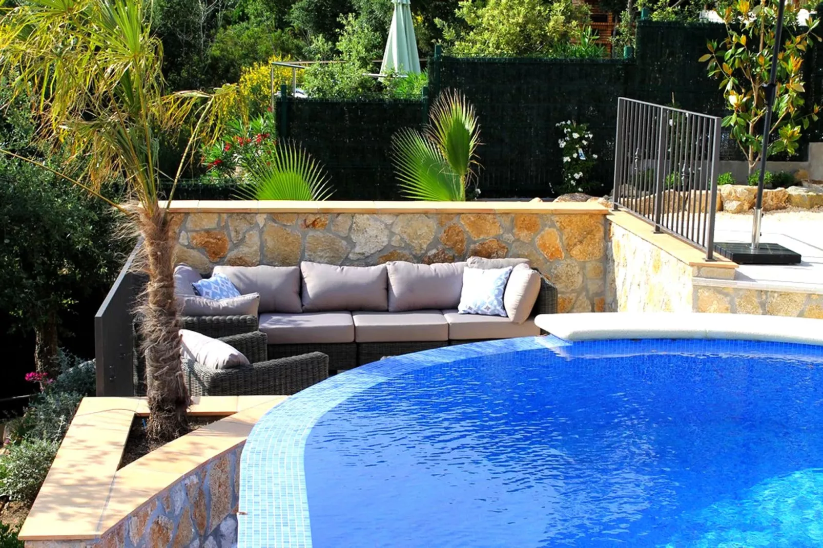 Ojo Azul-Terrace balcony