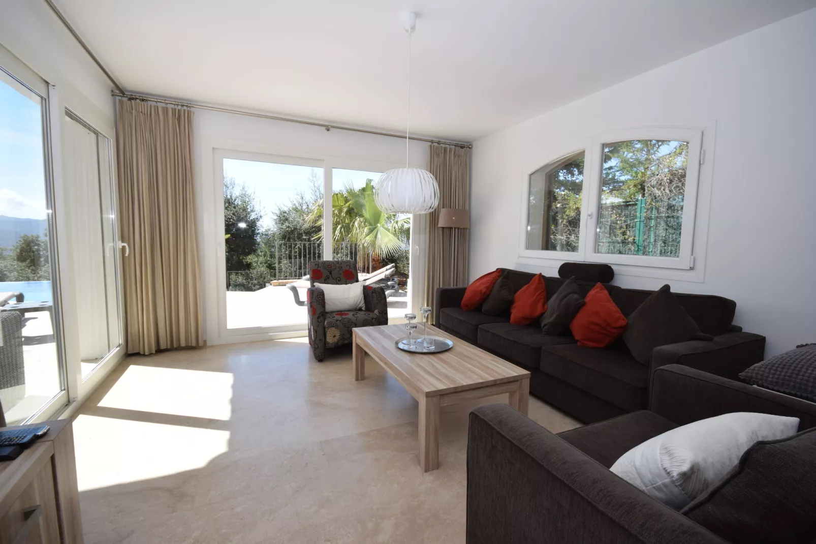 Ojo Azul-Living room