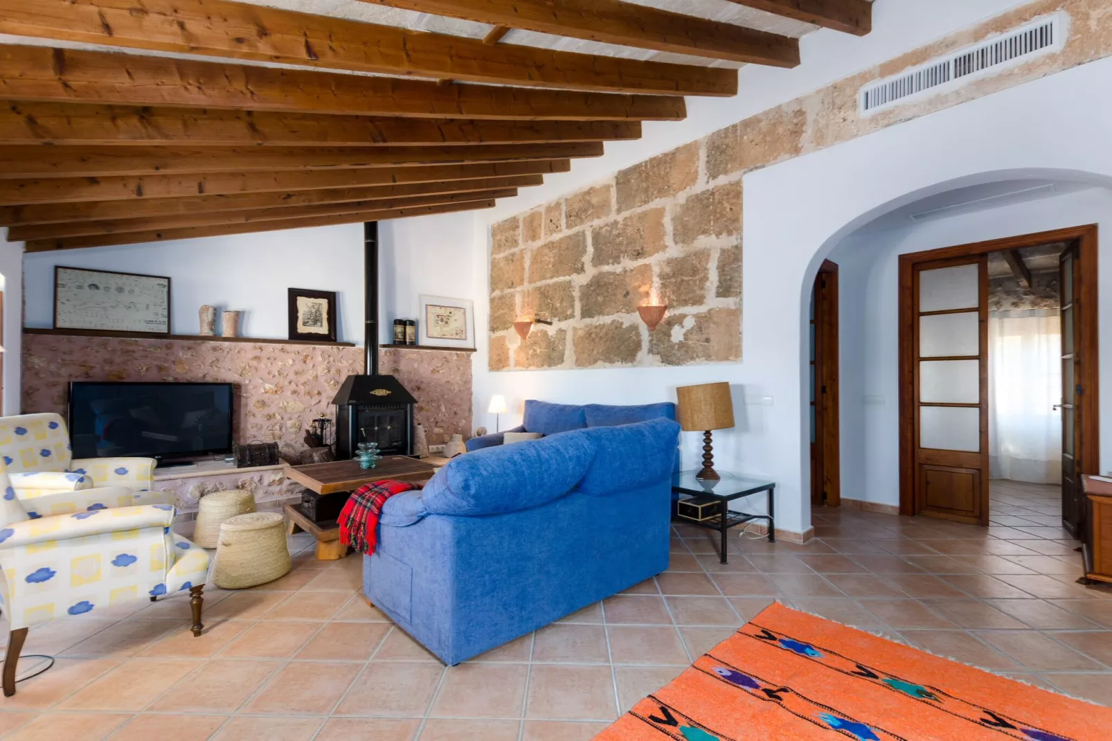 Can Mora-Exterior summer