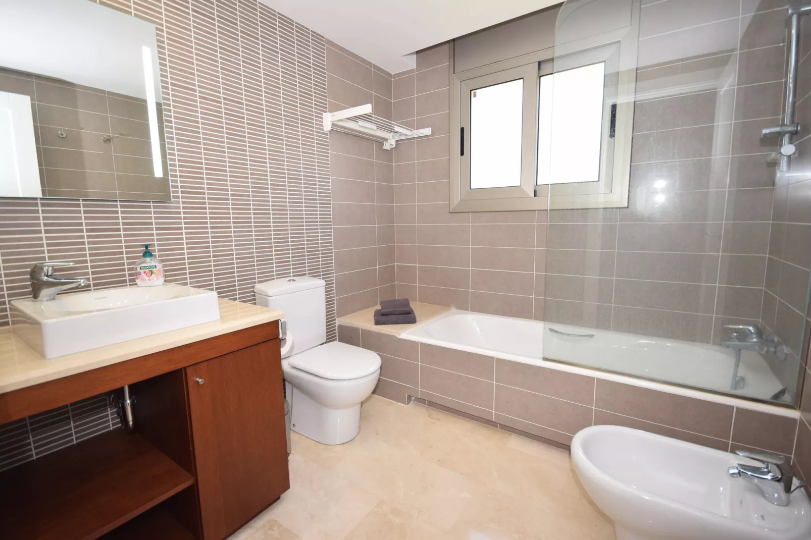 Mirador Mas Nou-Bathroom