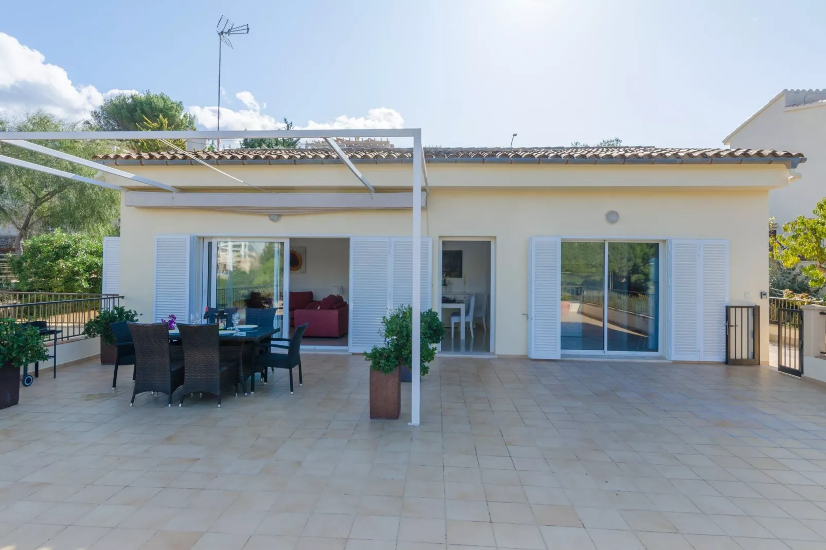 Bexan Cala Mandia-Exterior summer