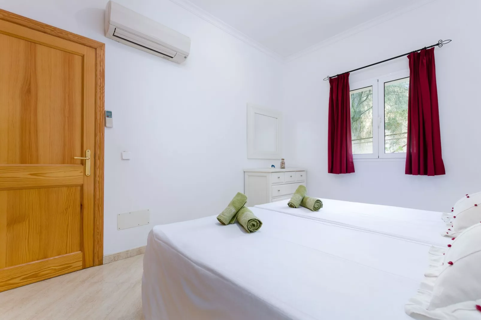 Bexan Cala Mandia-Exterior summer