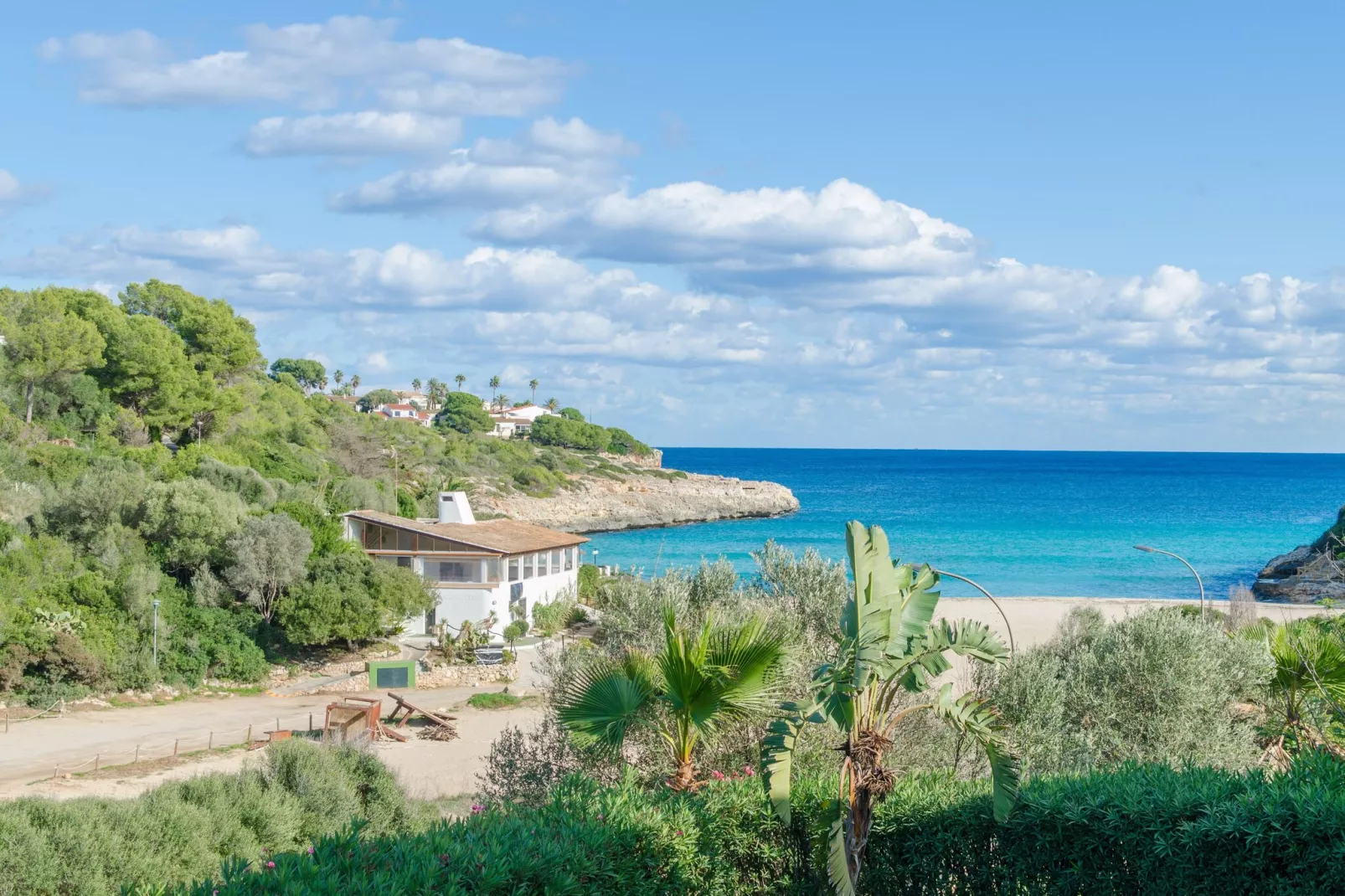 Bexan Cala Mandia-Exterior summer