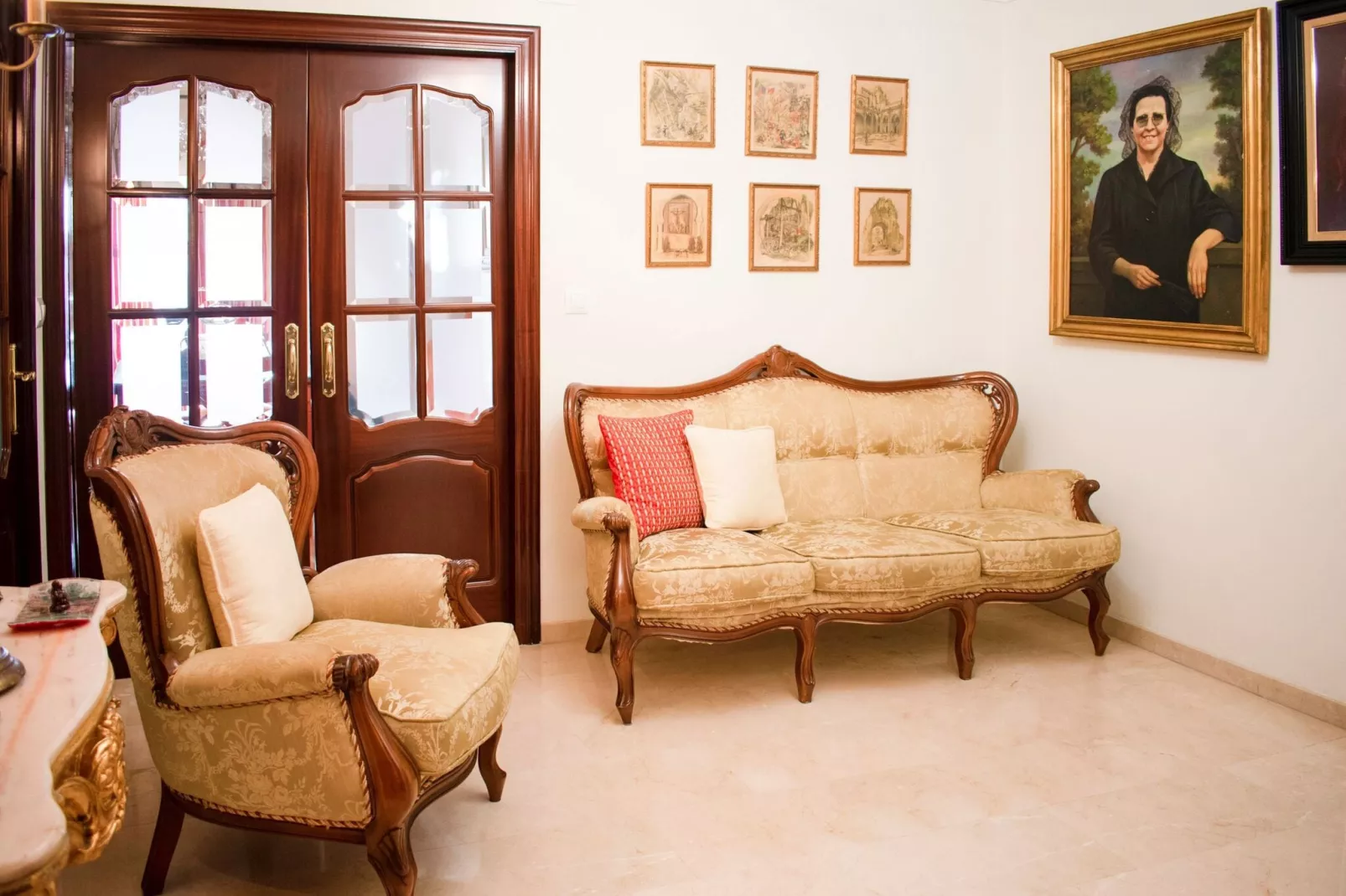 Preciosa casa en Sevilla-Living room