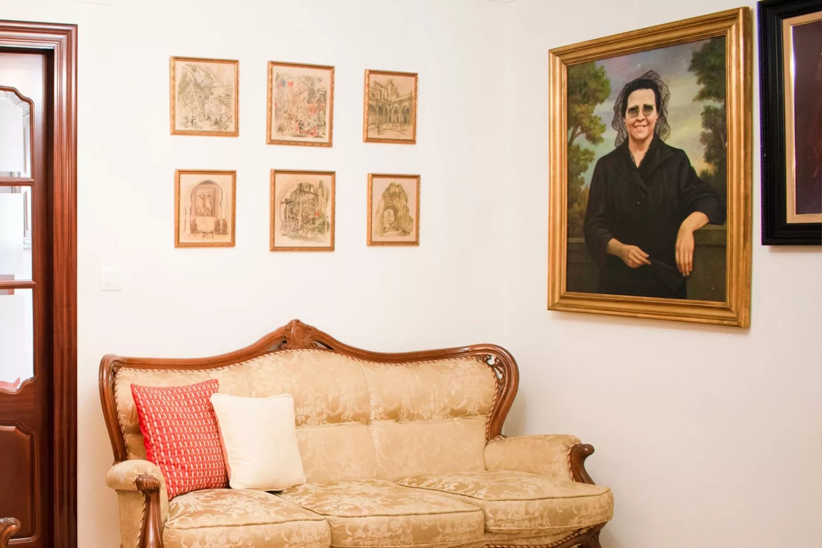 Preciosa casa en Sevilla-Living room