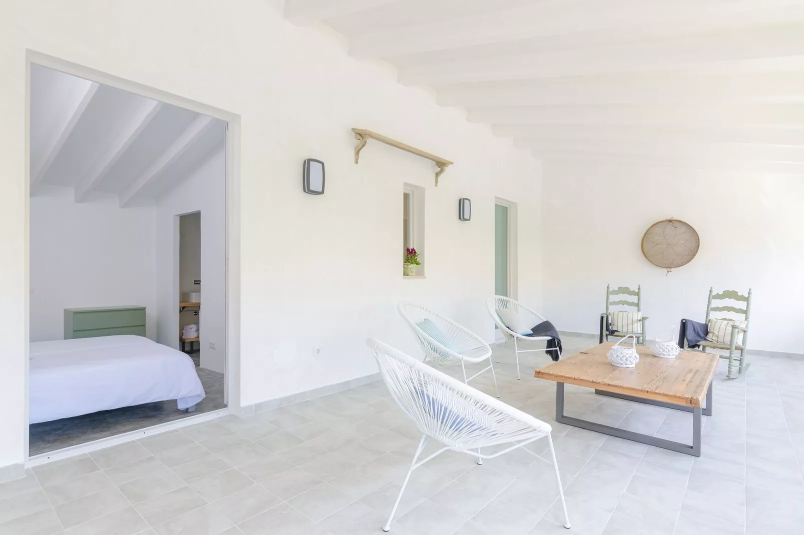 Na Valenta-Exterior summer