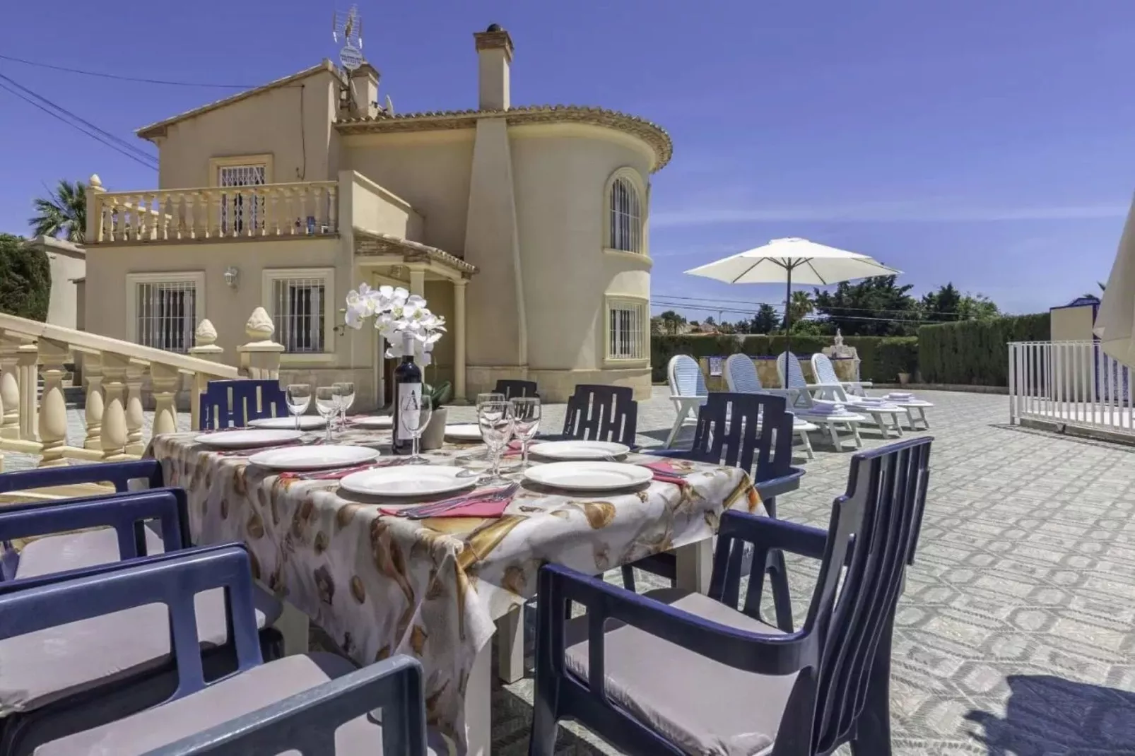 Villa Clara-Terrace balcony