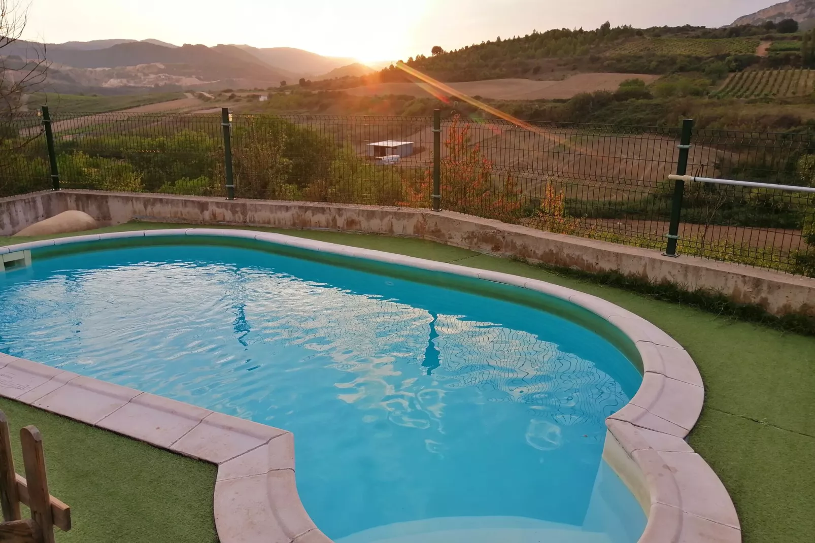 La Bodeguilla-Pool