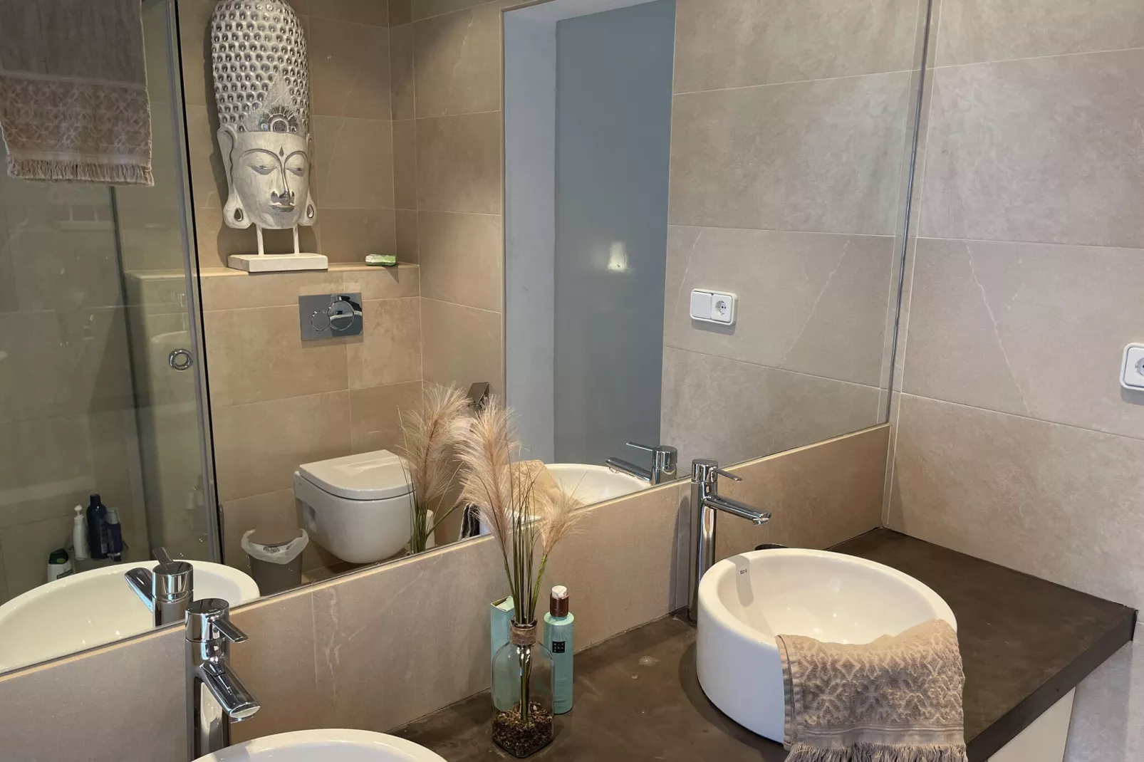Villa Tranquila-Bathroom