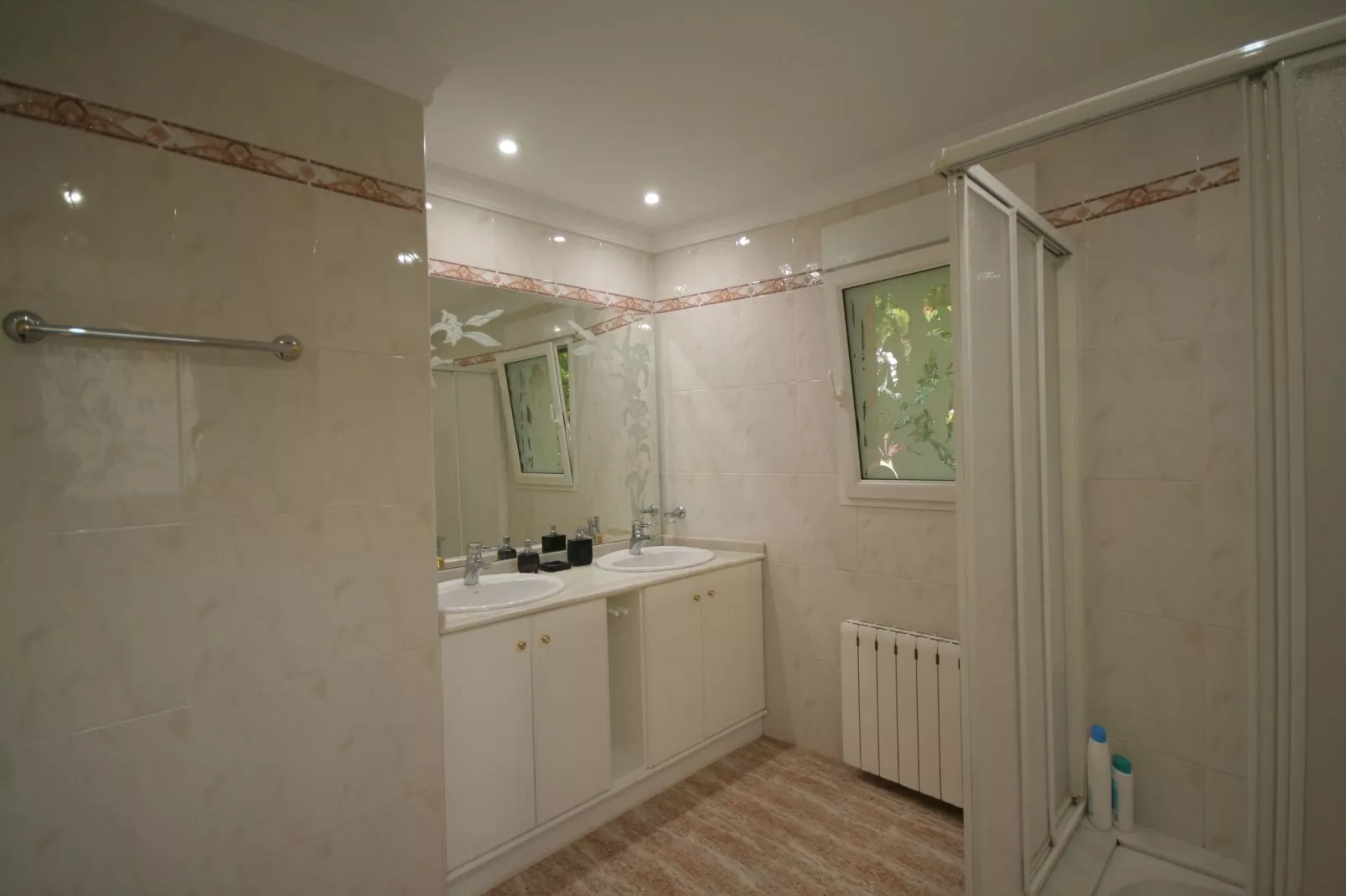 Somontes-Badezimmer