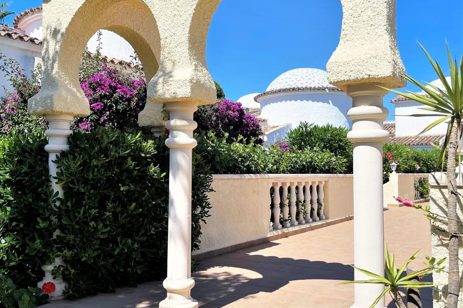 Bungalow Alhambra ULF-Außenbereich Sommer