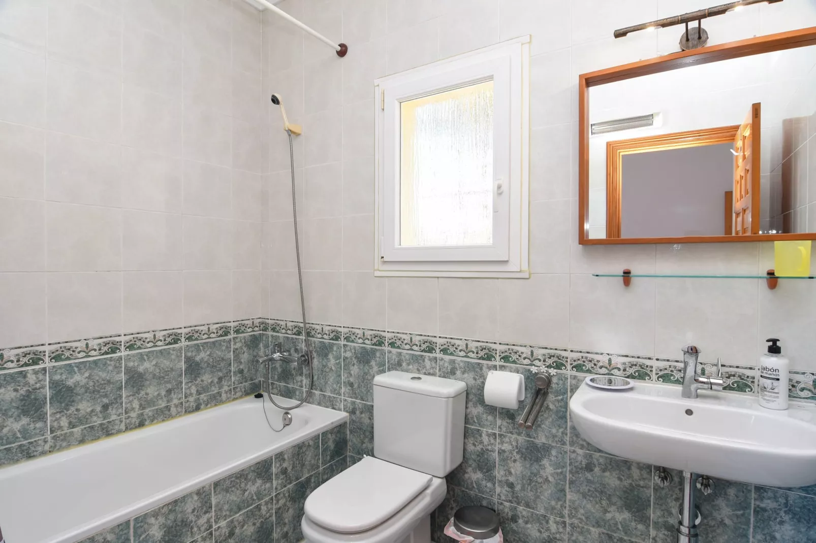 Renata-Bathroom