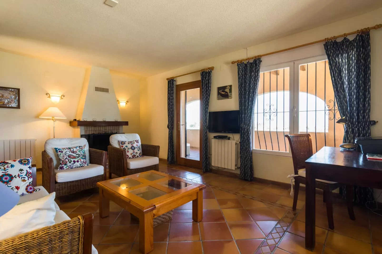 Casa Camelias-Living room