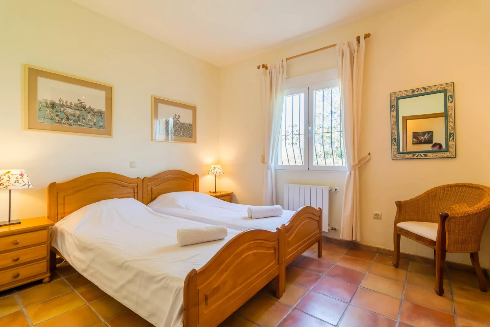 Casa Camelias-Bedroom
