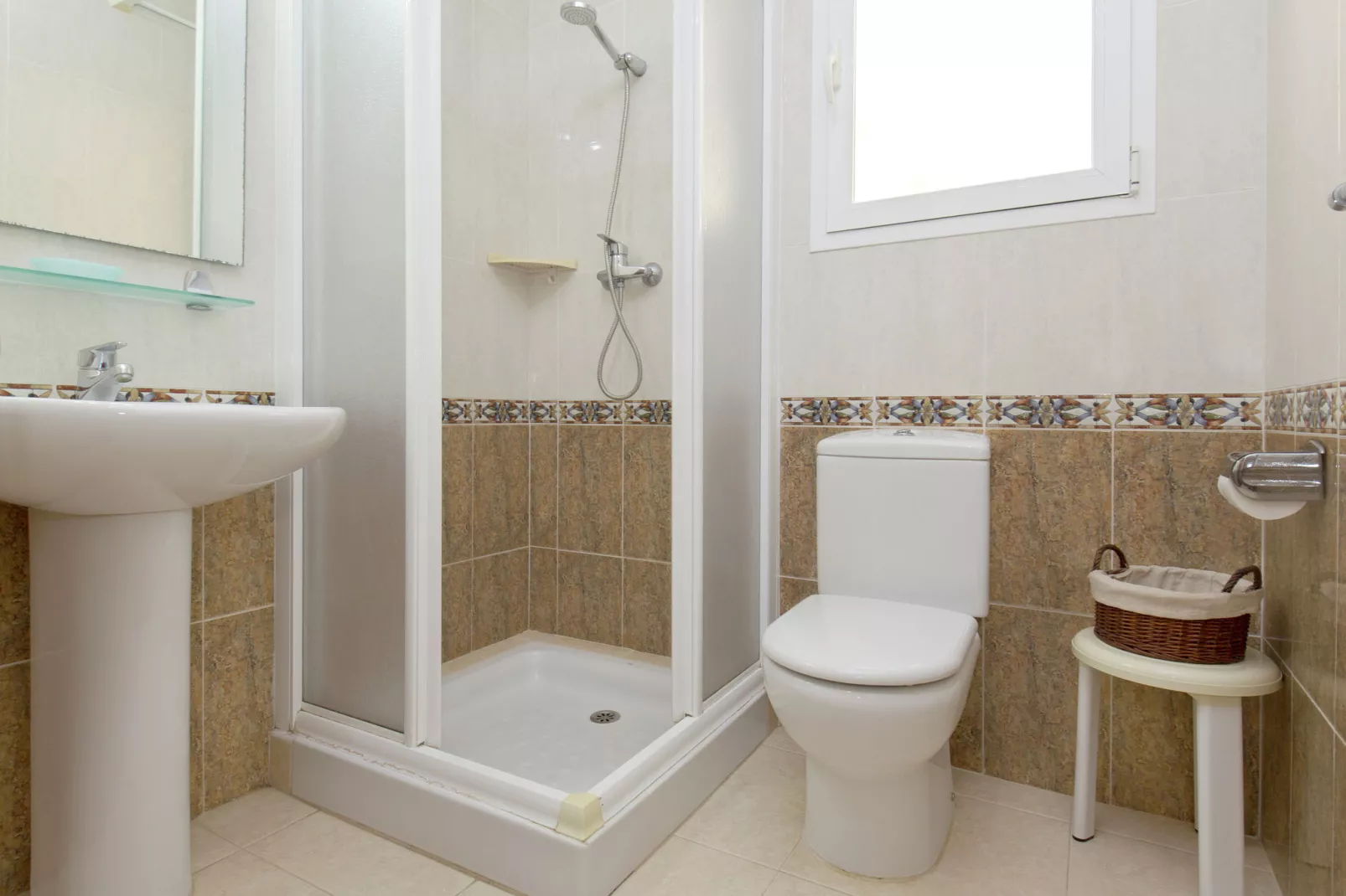 Magnolias-Bathroom