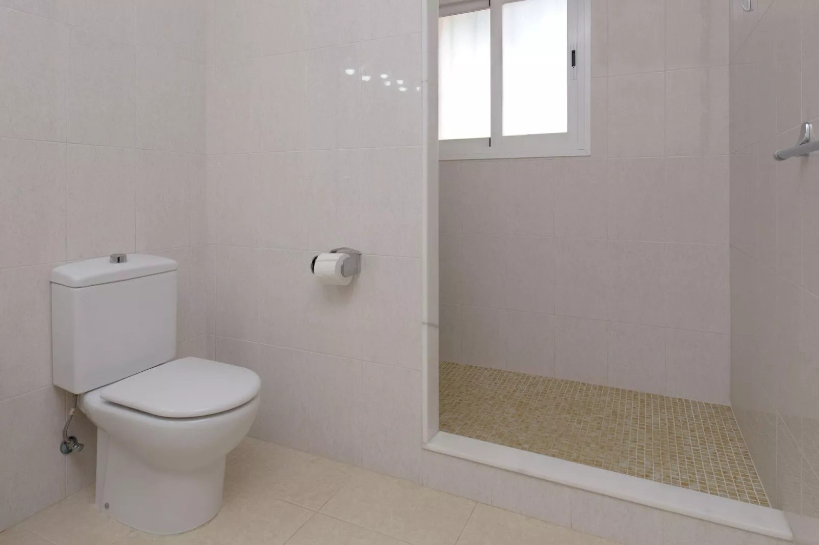 Magnolias-Bathroom