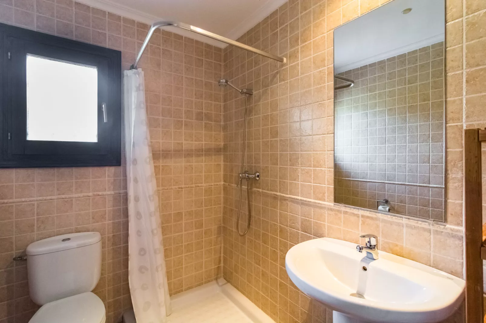 Finca Caballo Verde-Bathroom