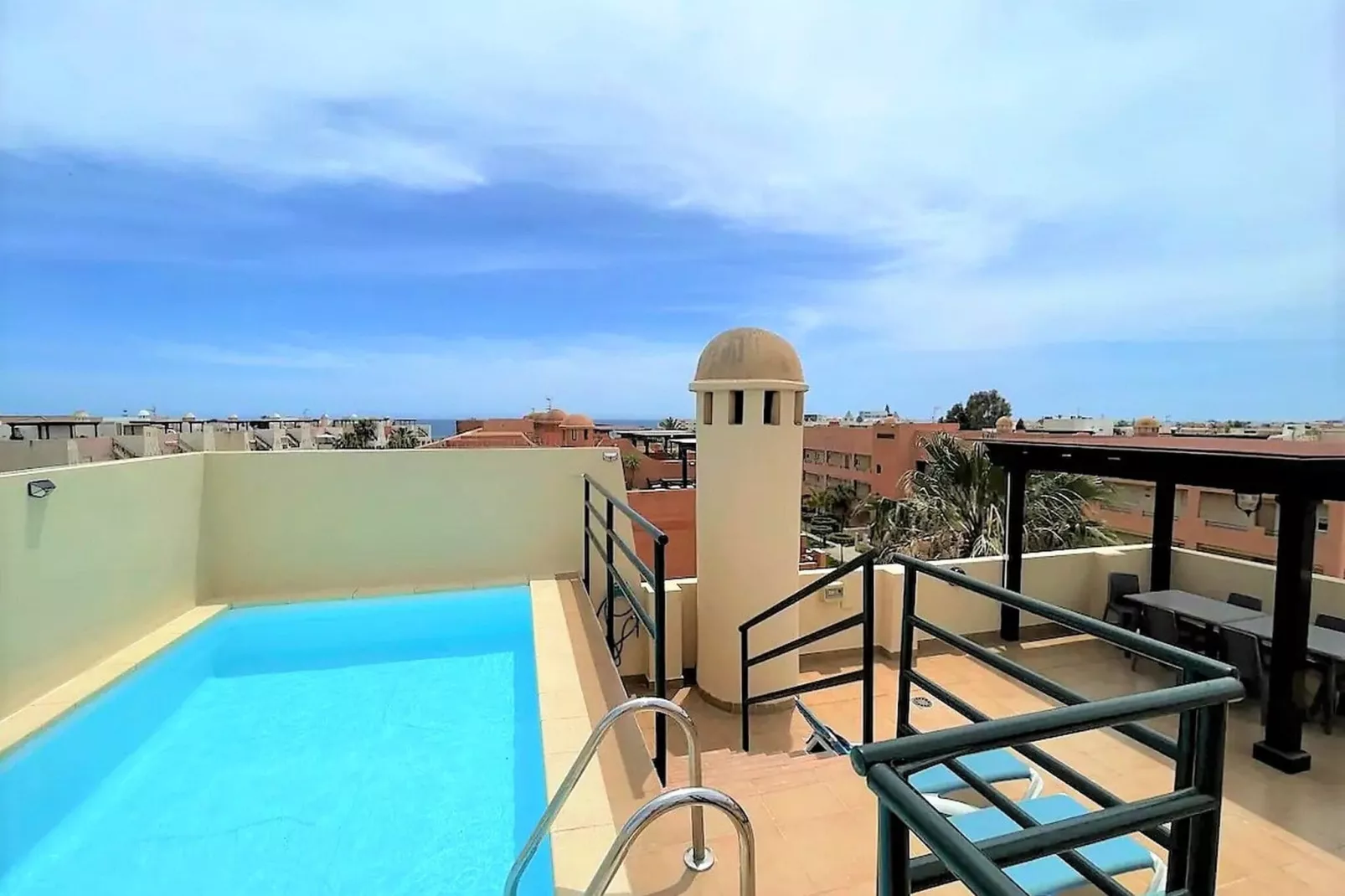 Ático con piscina privada-Pool