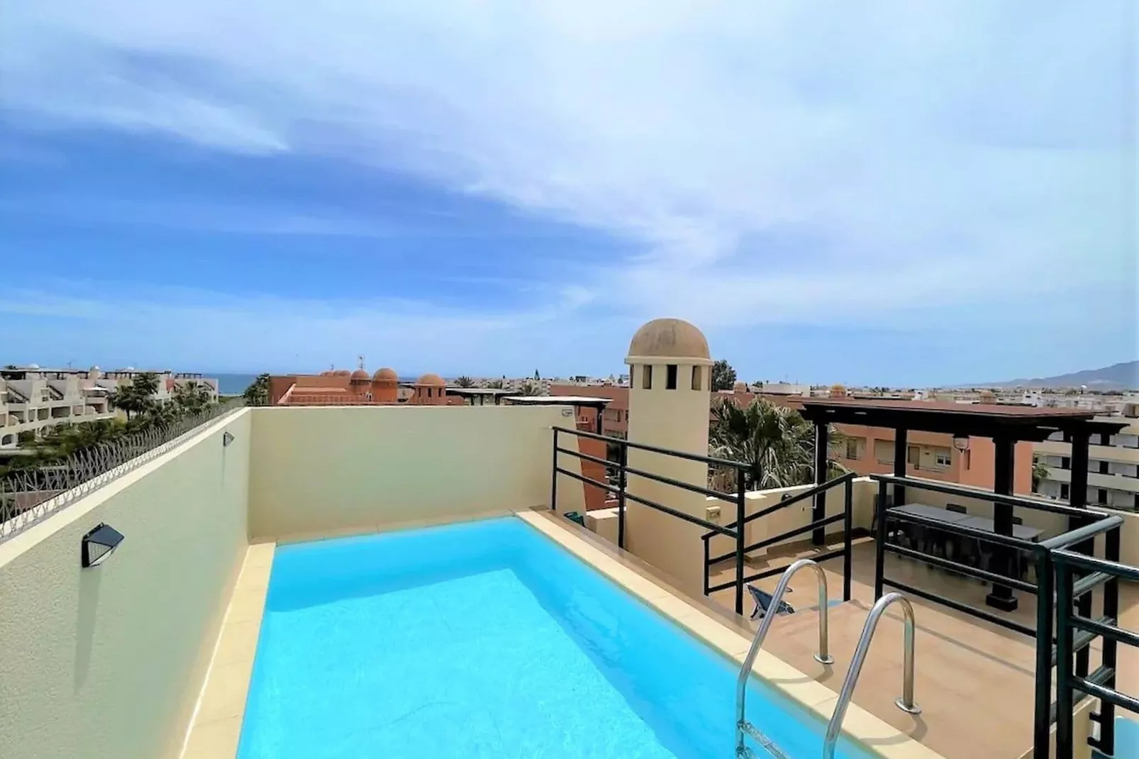 Ático con piscina privada-Pool
