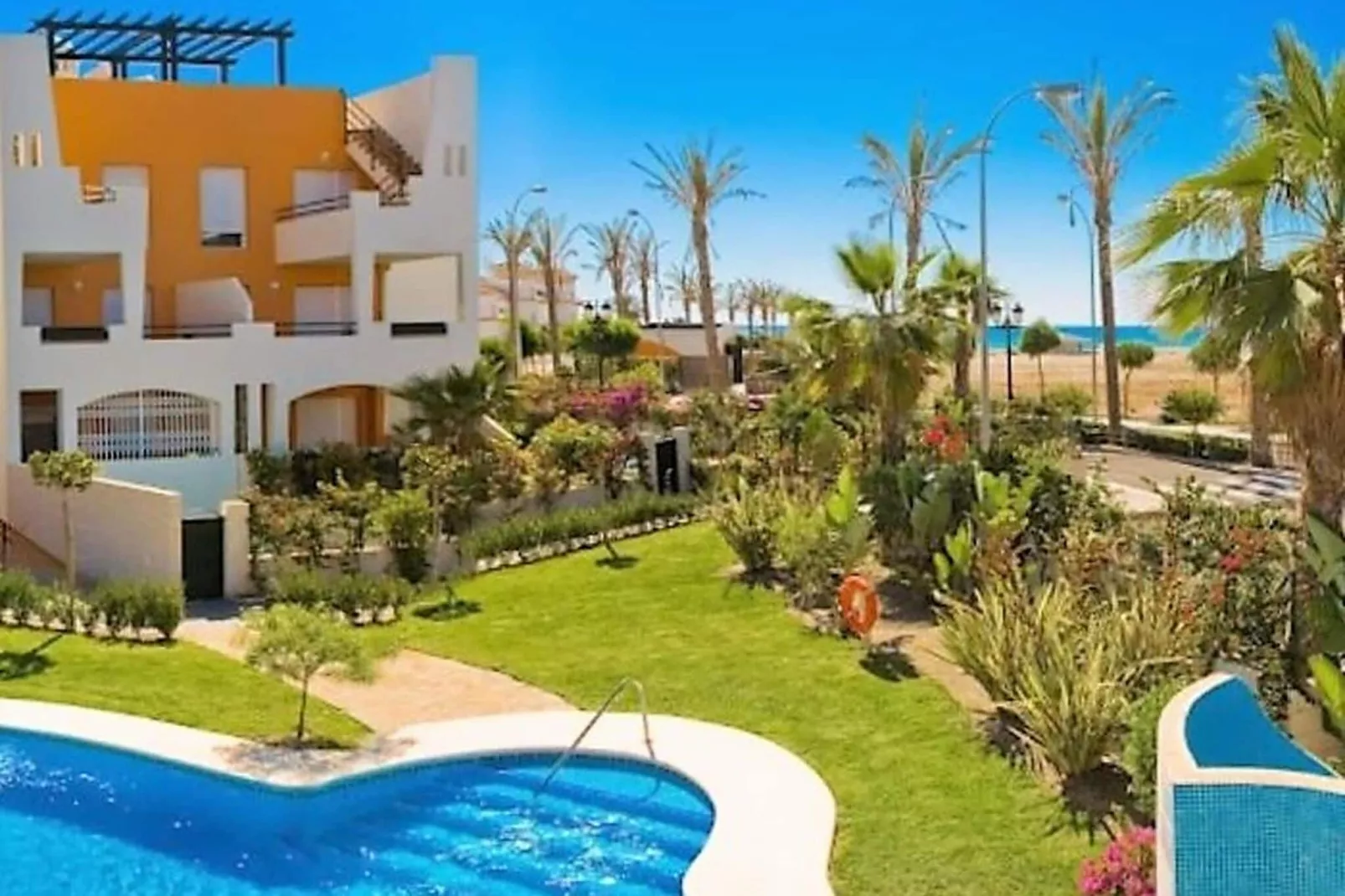 Apartamento 1º con terraza-View summer